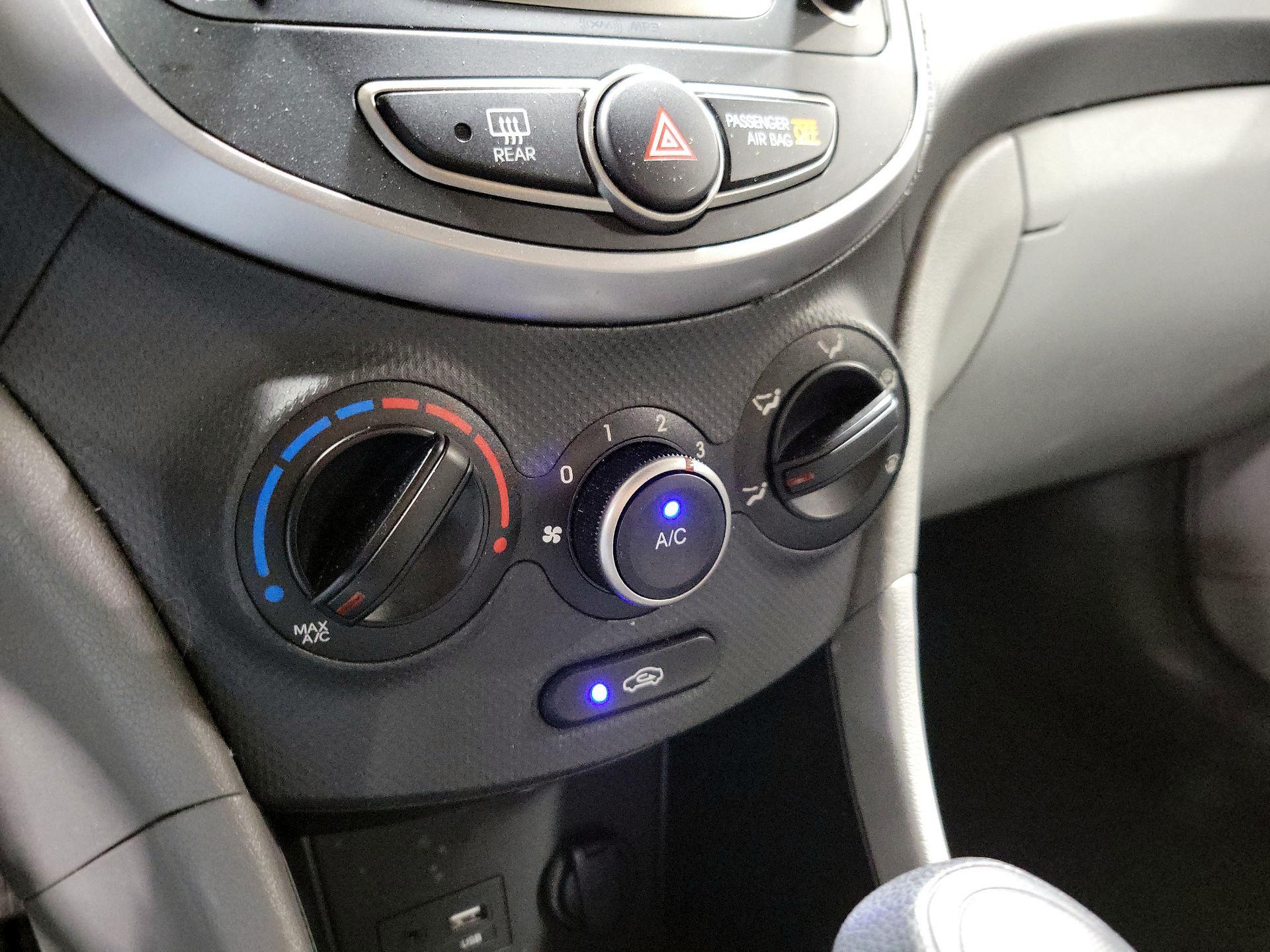 Thumbnail: 2016 Hyundai Accent - 15