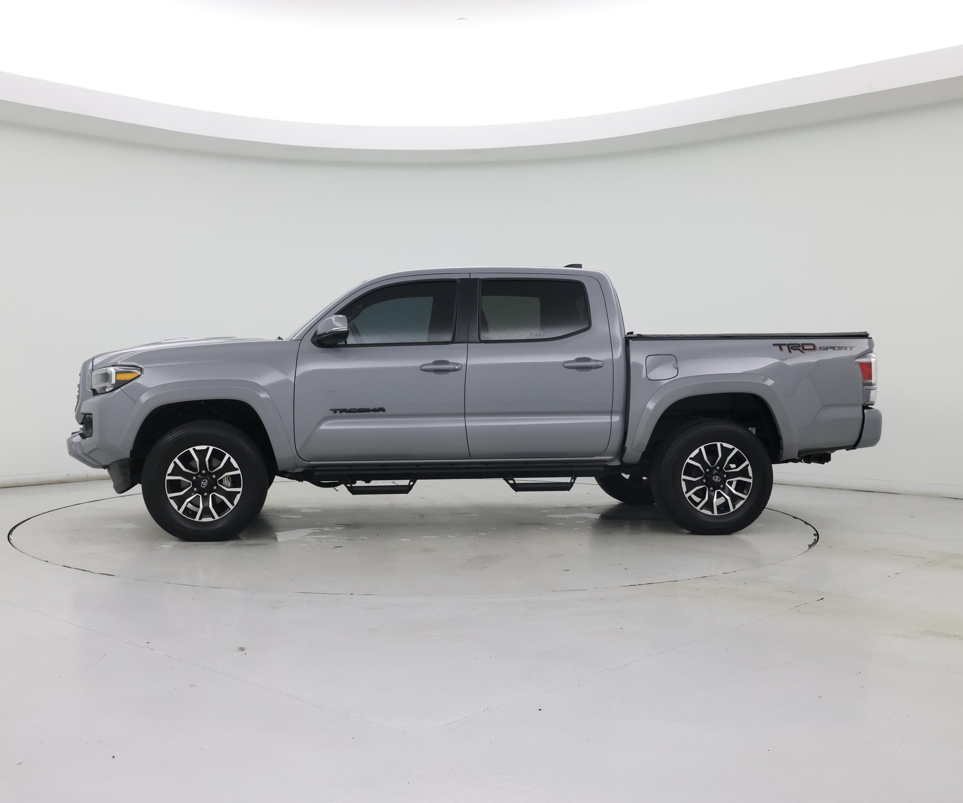 Thumbnail: 2021 Toyota Tacoma - 3