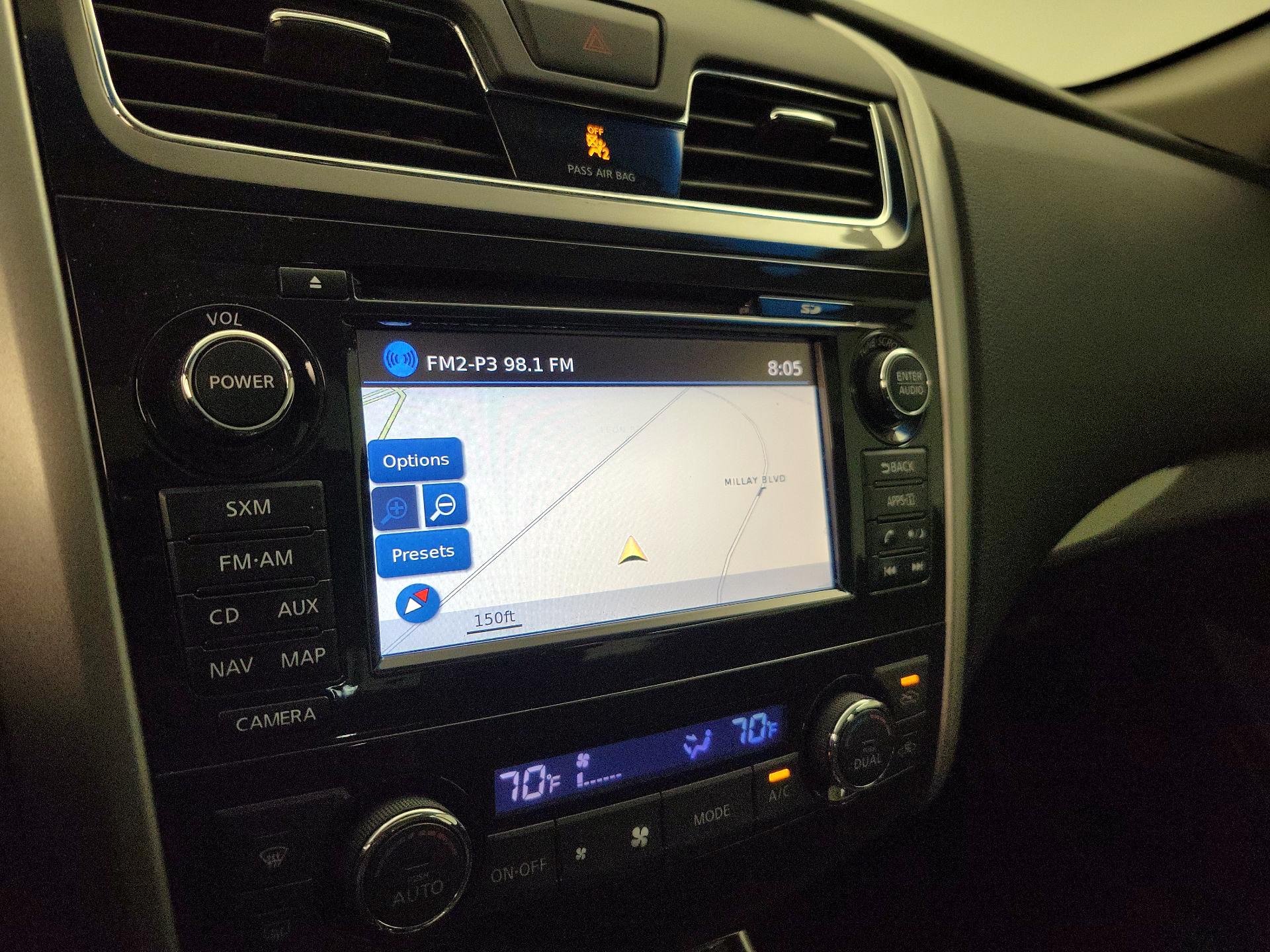 Thumbnail: 2014 Nissan Altima - 14