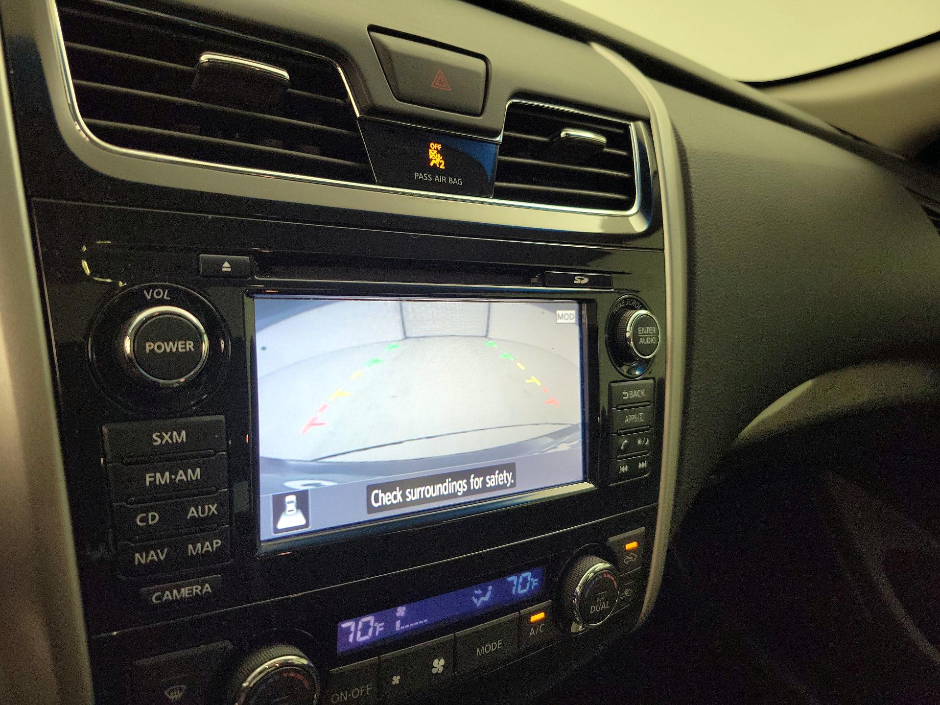 Thumbnail: 2014 Nissan Altima - 15