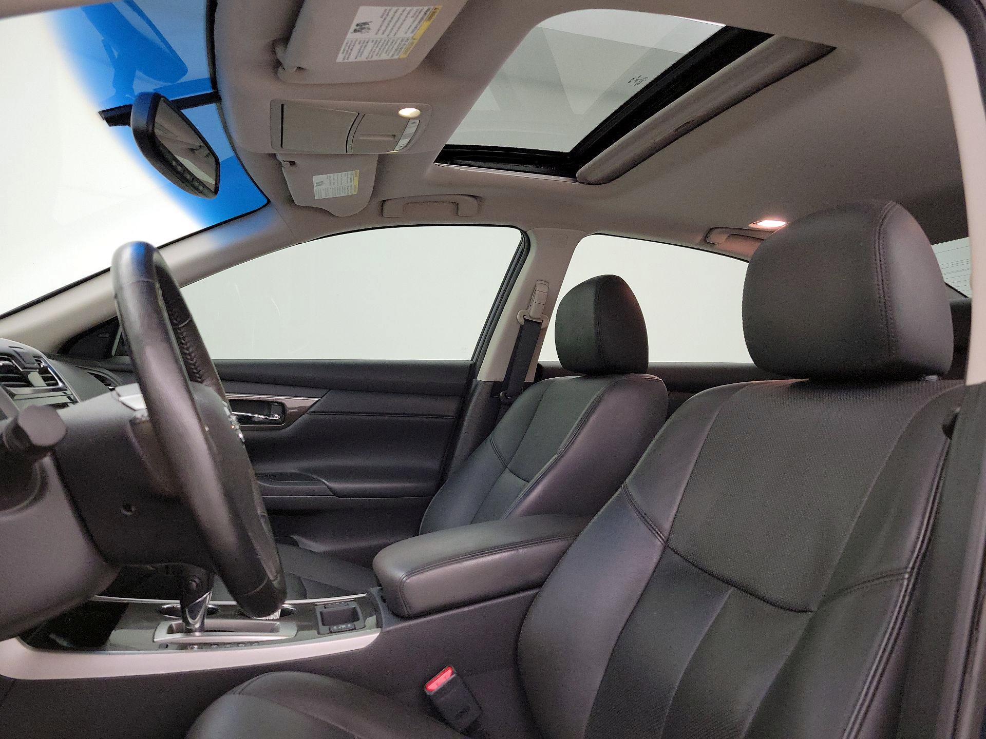 Thumbnail: 2014 Nissan Altima - 19