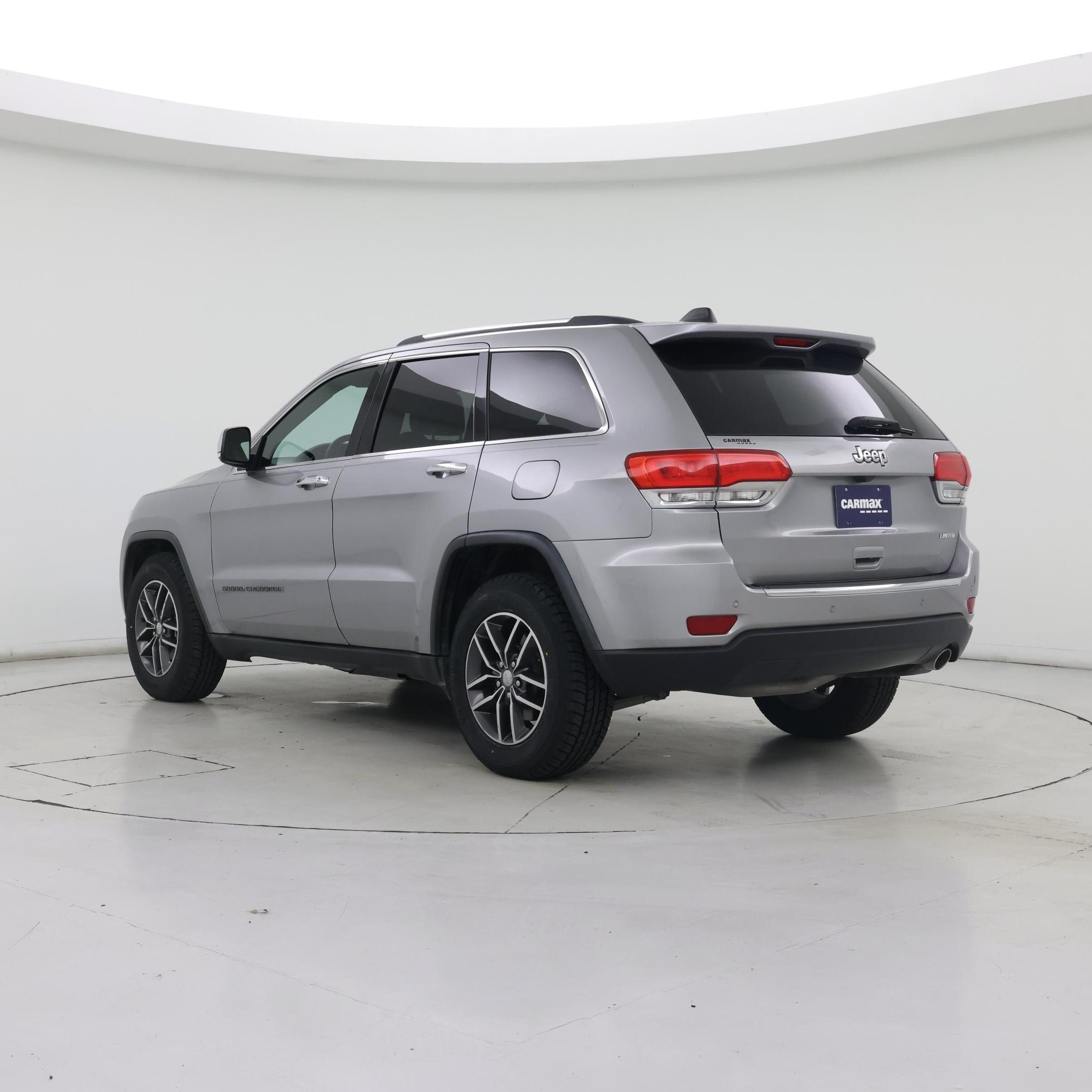 Thumbnail: 2017 Jeep Grand Cherokee - 2