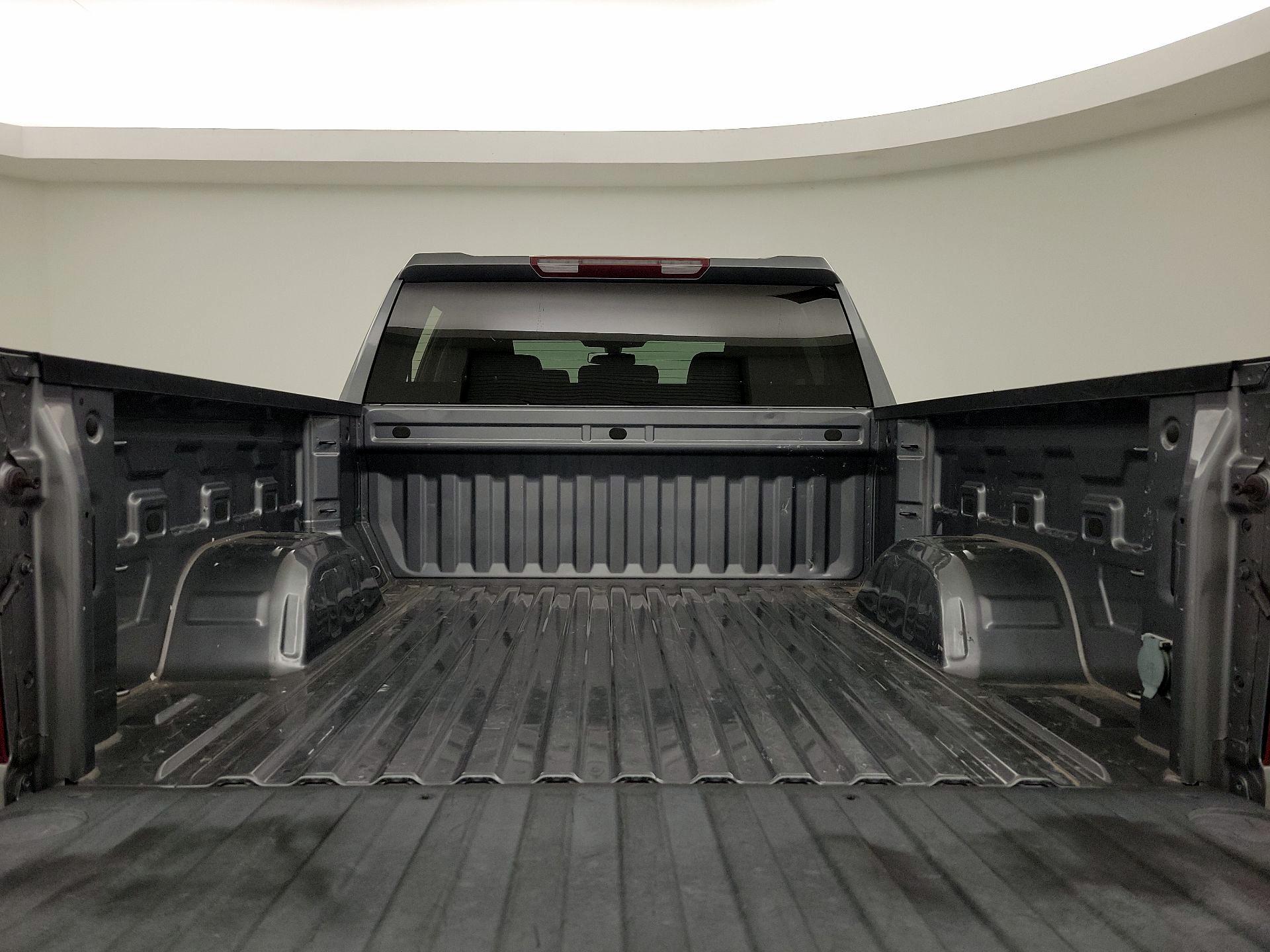 Thumbnail: 2020 Chevrolet Silverado 1500 - 19