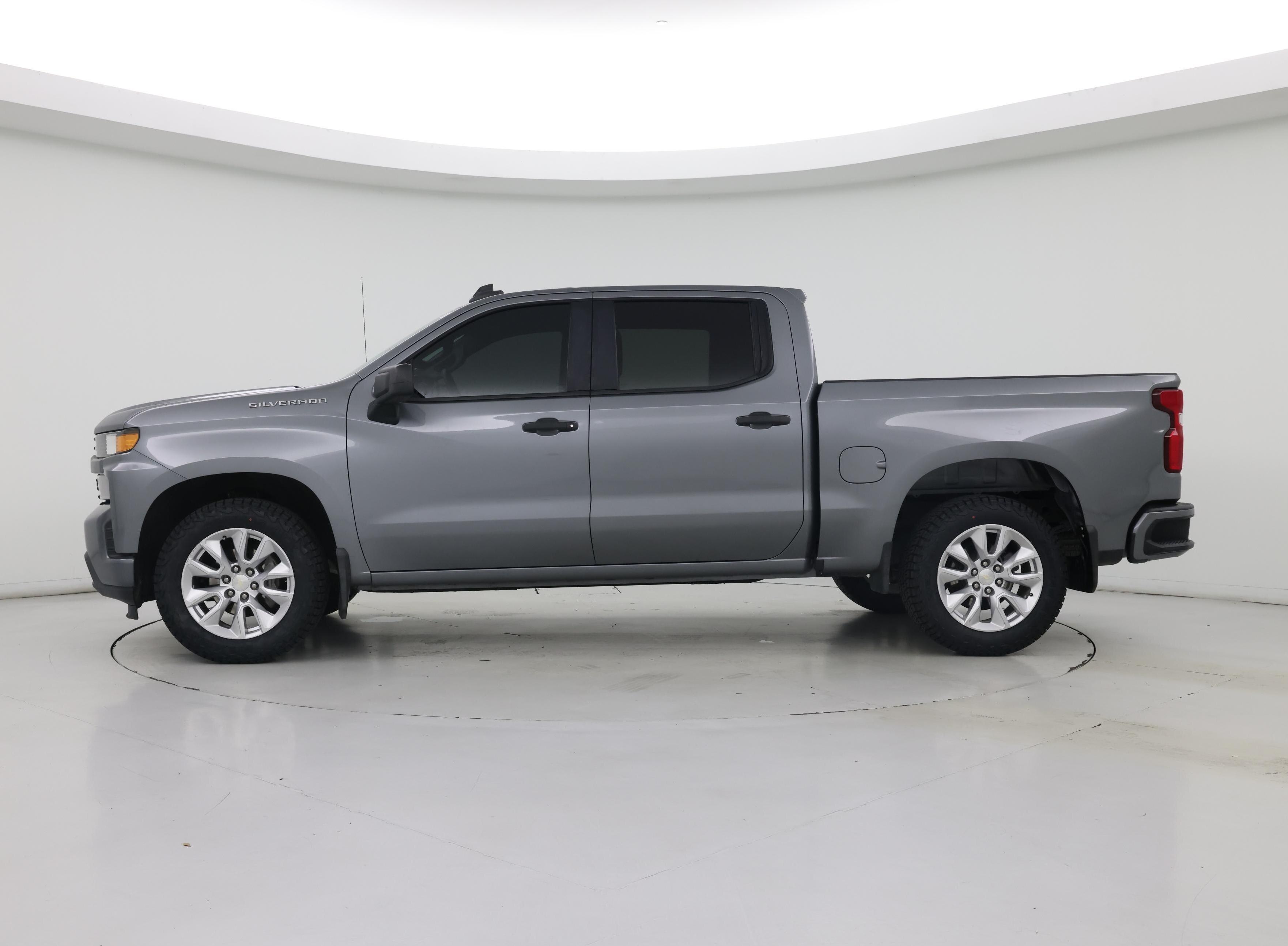 Thumbnail: 2020 Chevrolet Silverado 1500 - 3