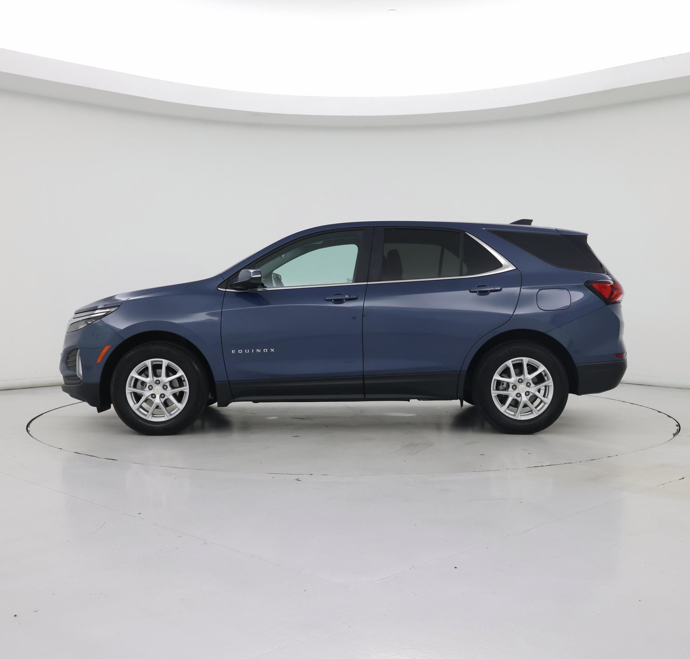 Thumbnail: 2024 Chevrolet Equinox - 3