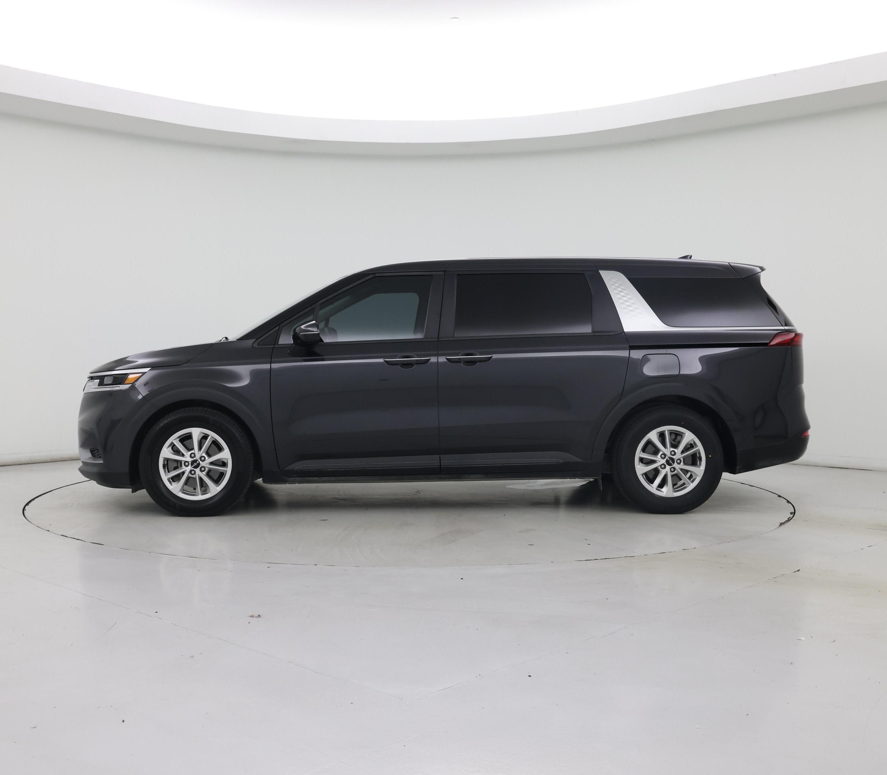 Thumbnail: 2022 Kia Carnival - 3