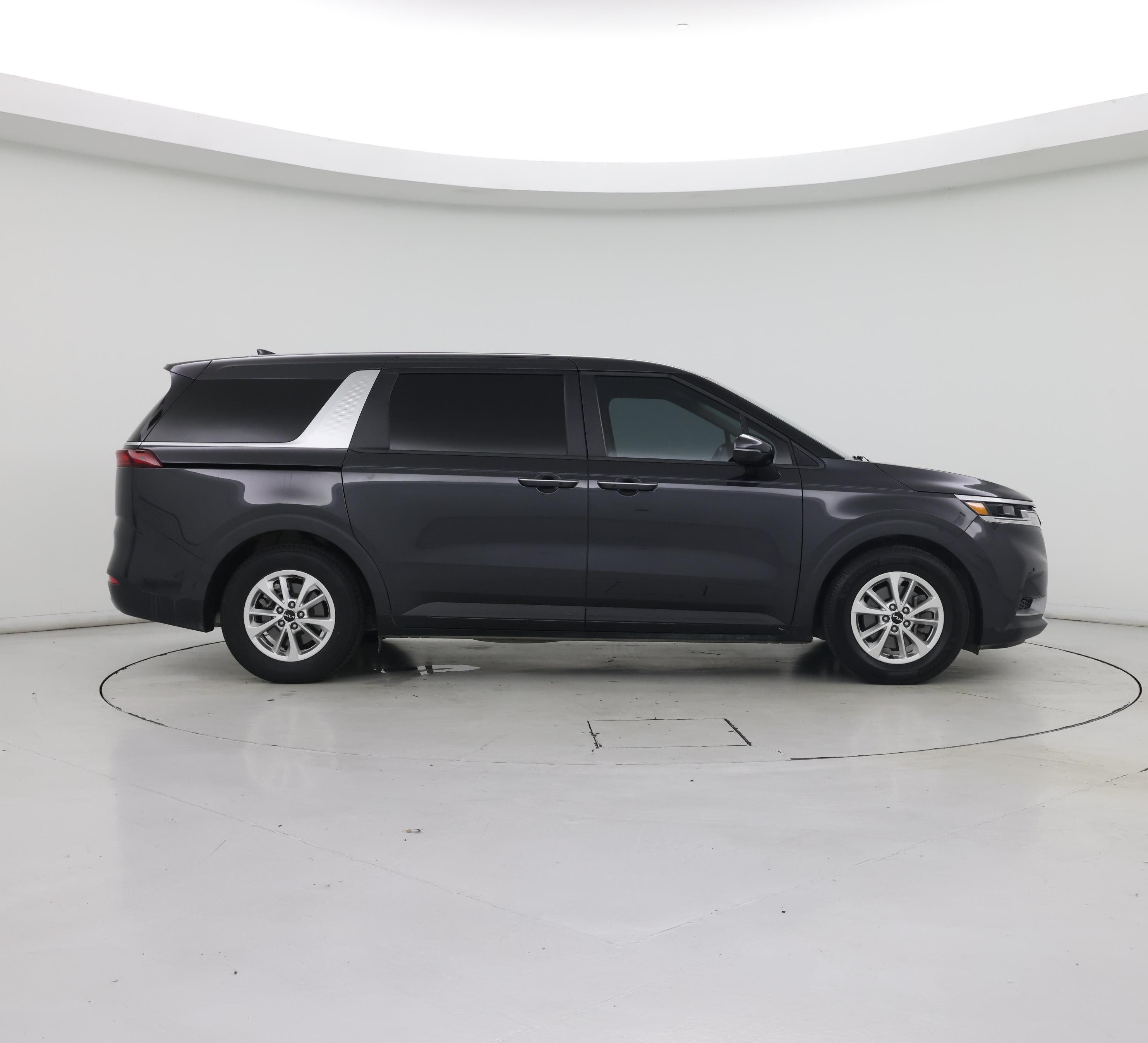 Thumbnail: 2022 Kia Carnival - 7
