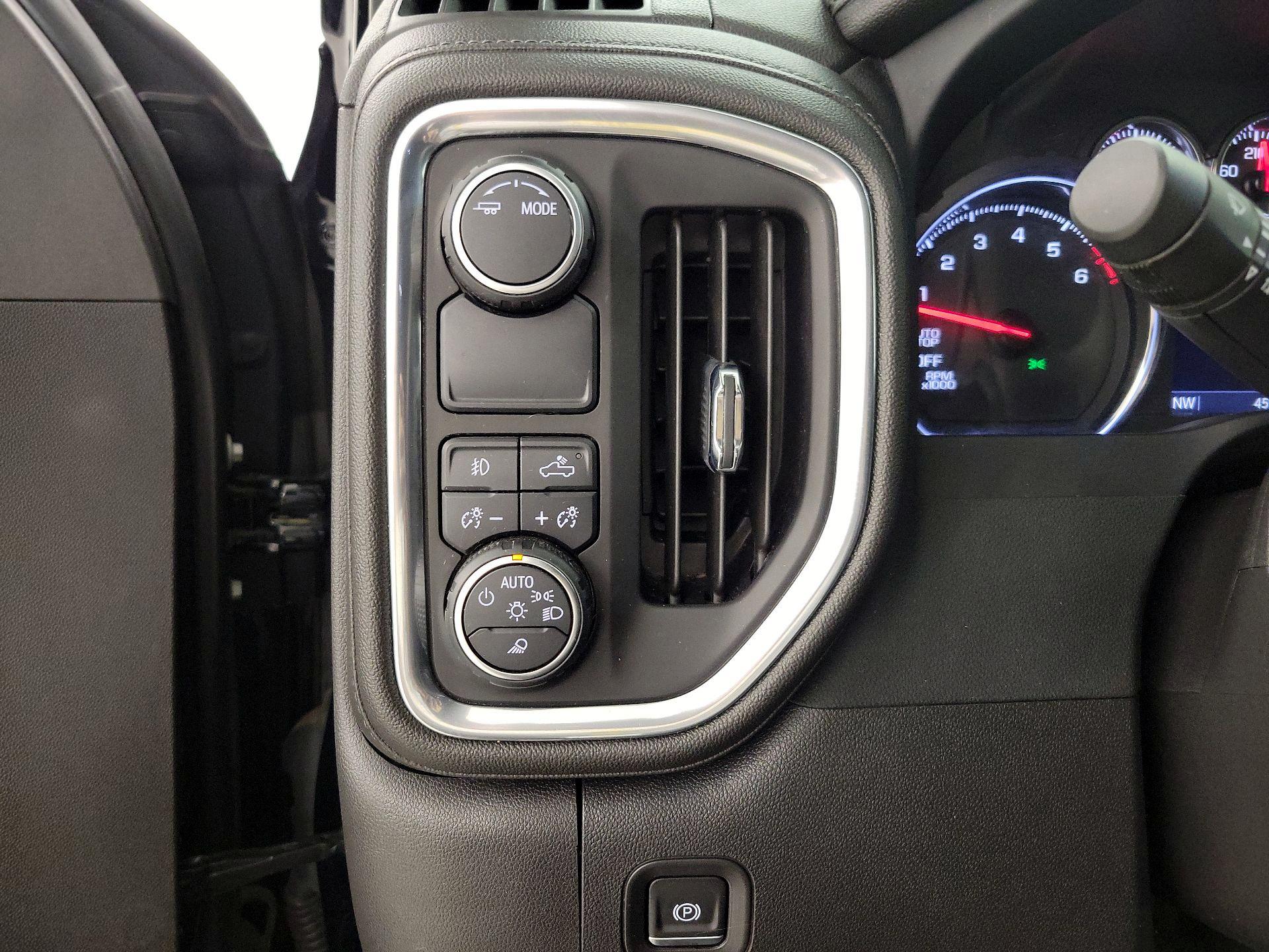 Thumbnail: 2022 Chevrolet Silverado 1500 - 13