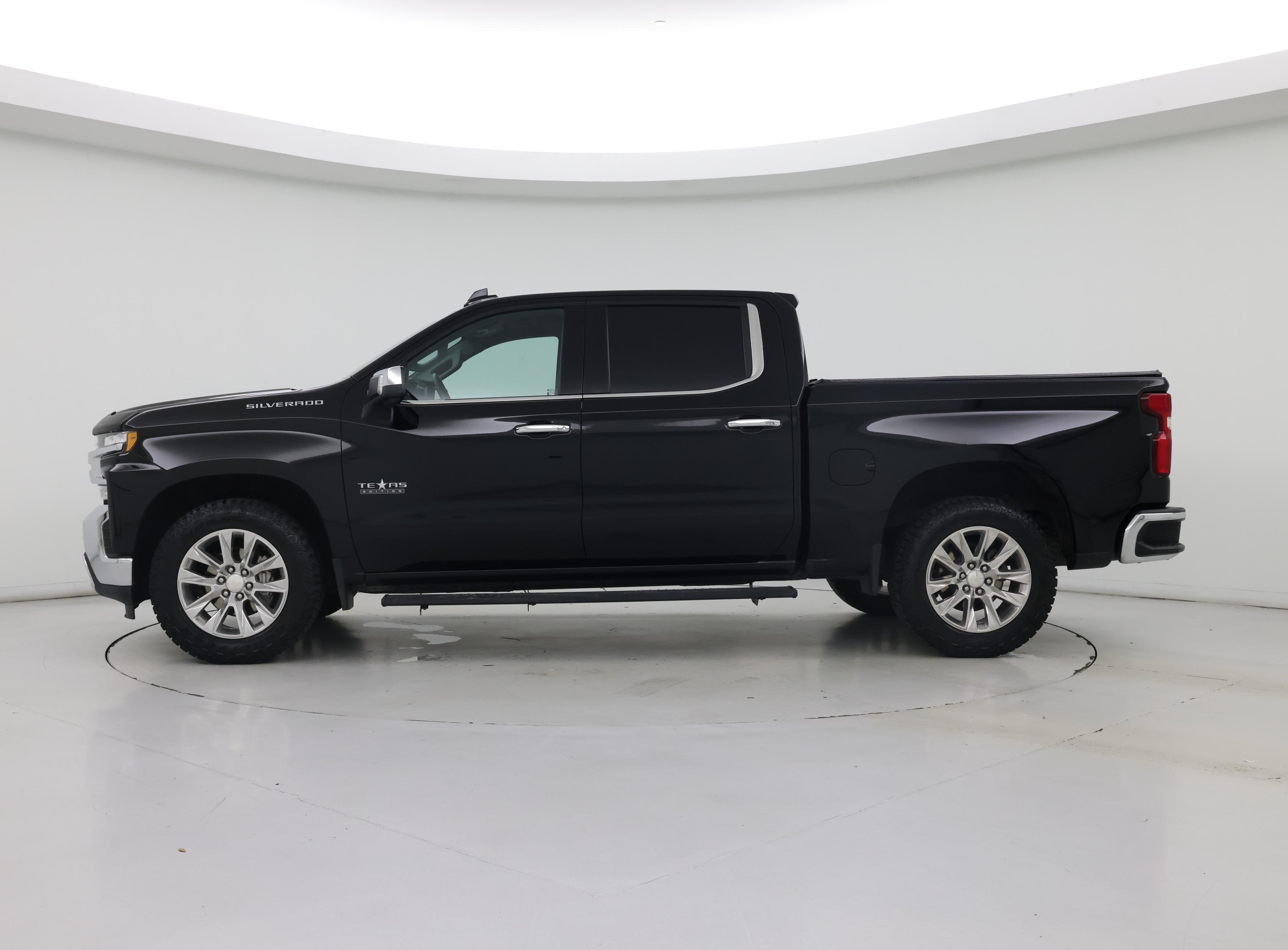 Thumbnail: 2022 Chevrolet Silverado 1500 - 3
