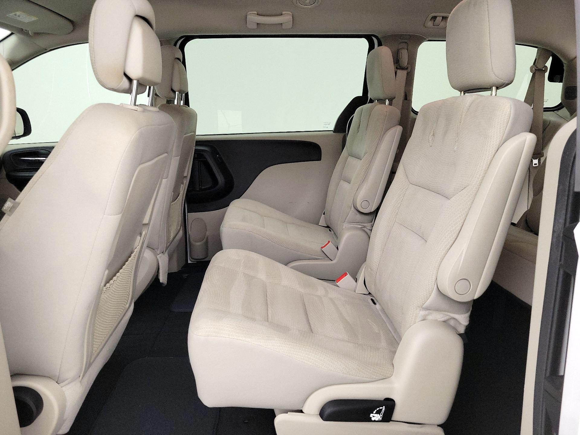 Thumbnail: 2018 Dodge Grand Caravan - 18