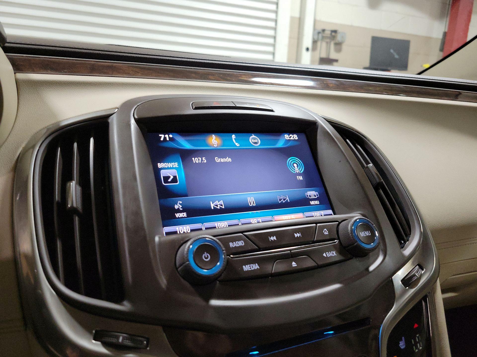 Thumbnail: 2014 Buick LaCrosse - 15
