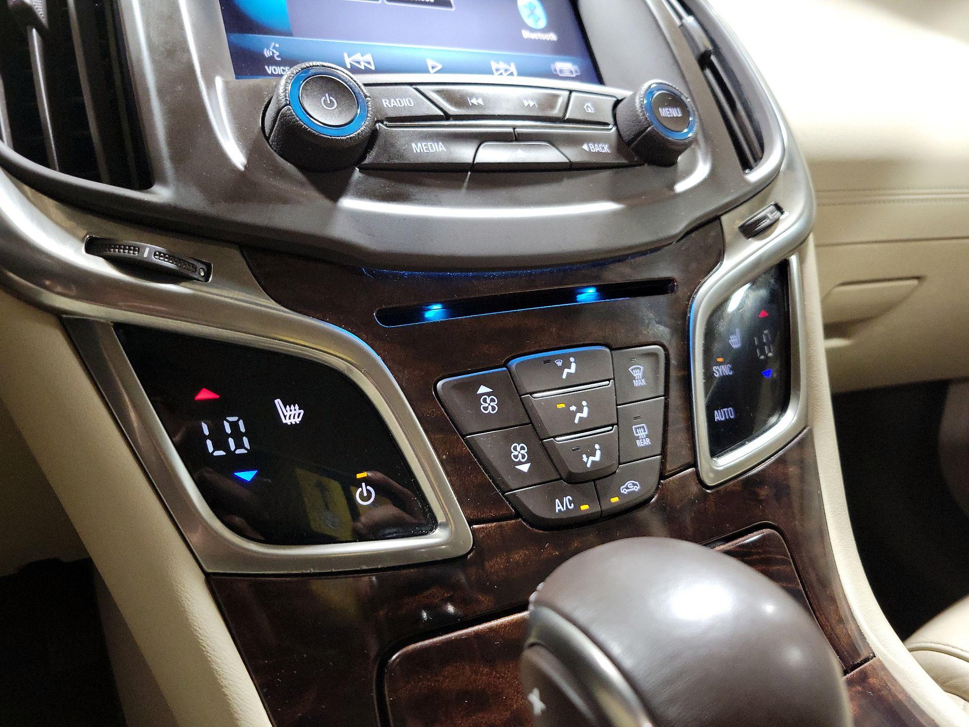 Thumbnail: 2014 Buick LaCrosse - 16