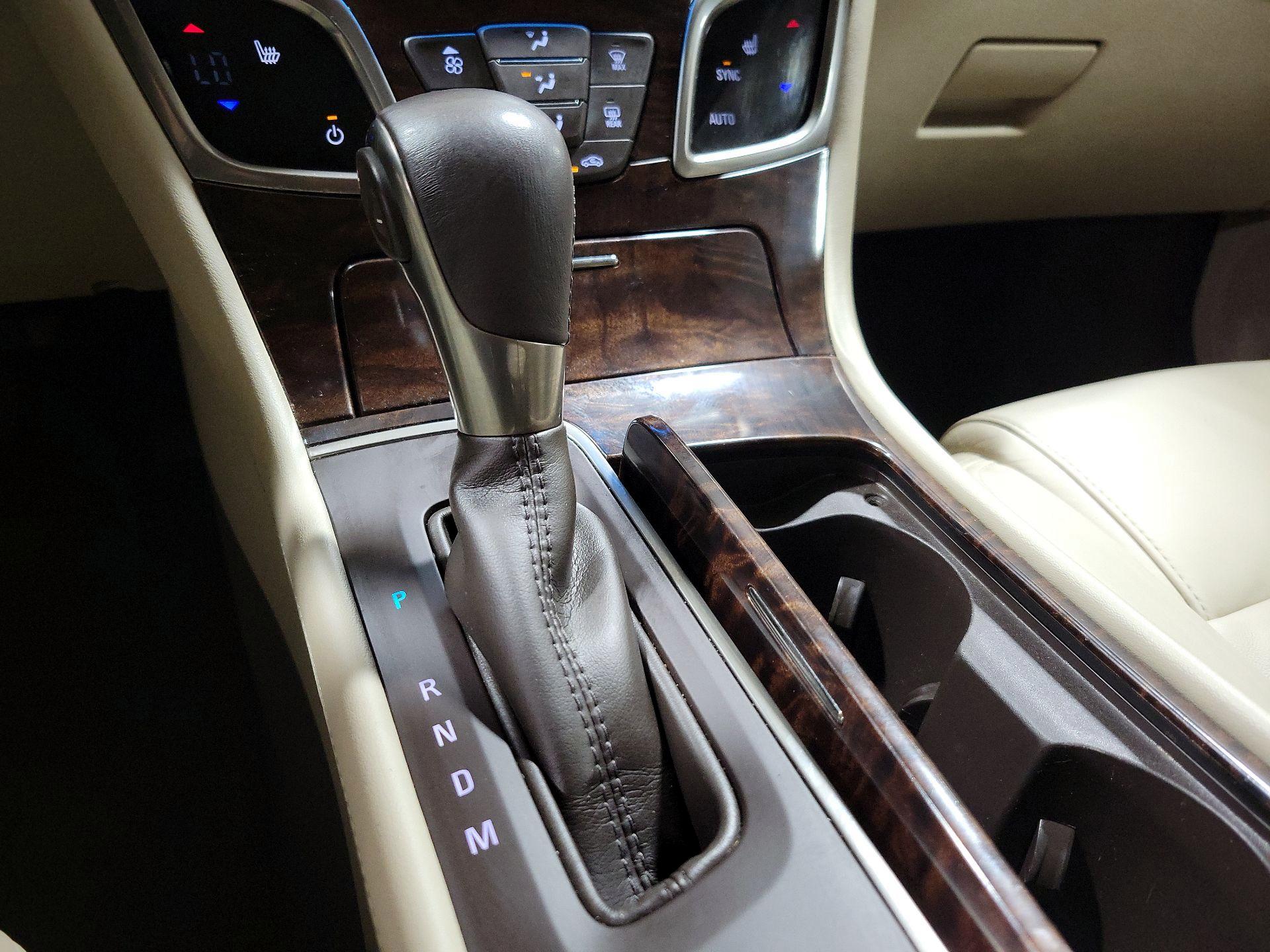 Thumbnail: 2014 Buick LaCrosse - 17