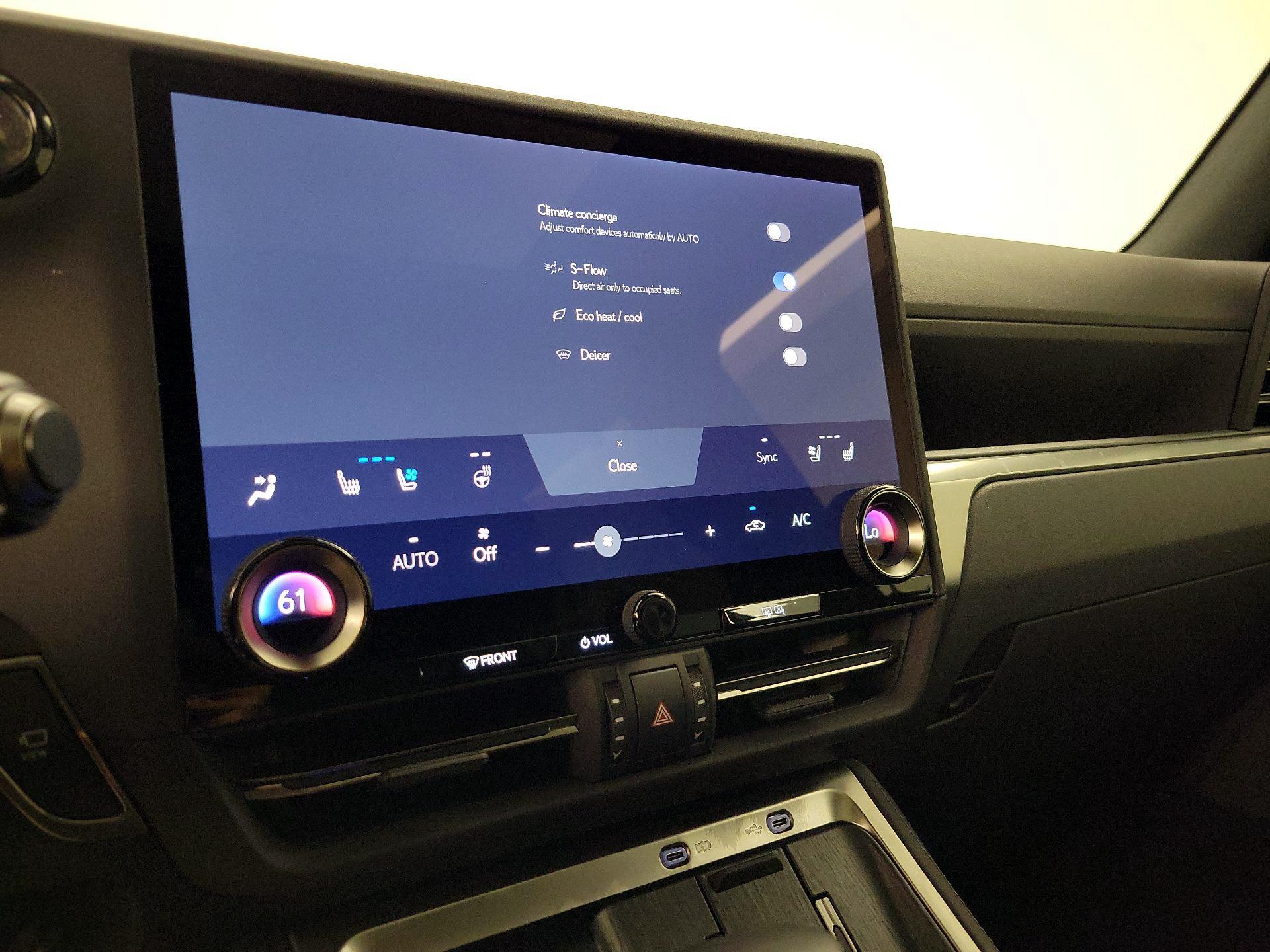 Thumbnail: 2025 Lexus GX - 16