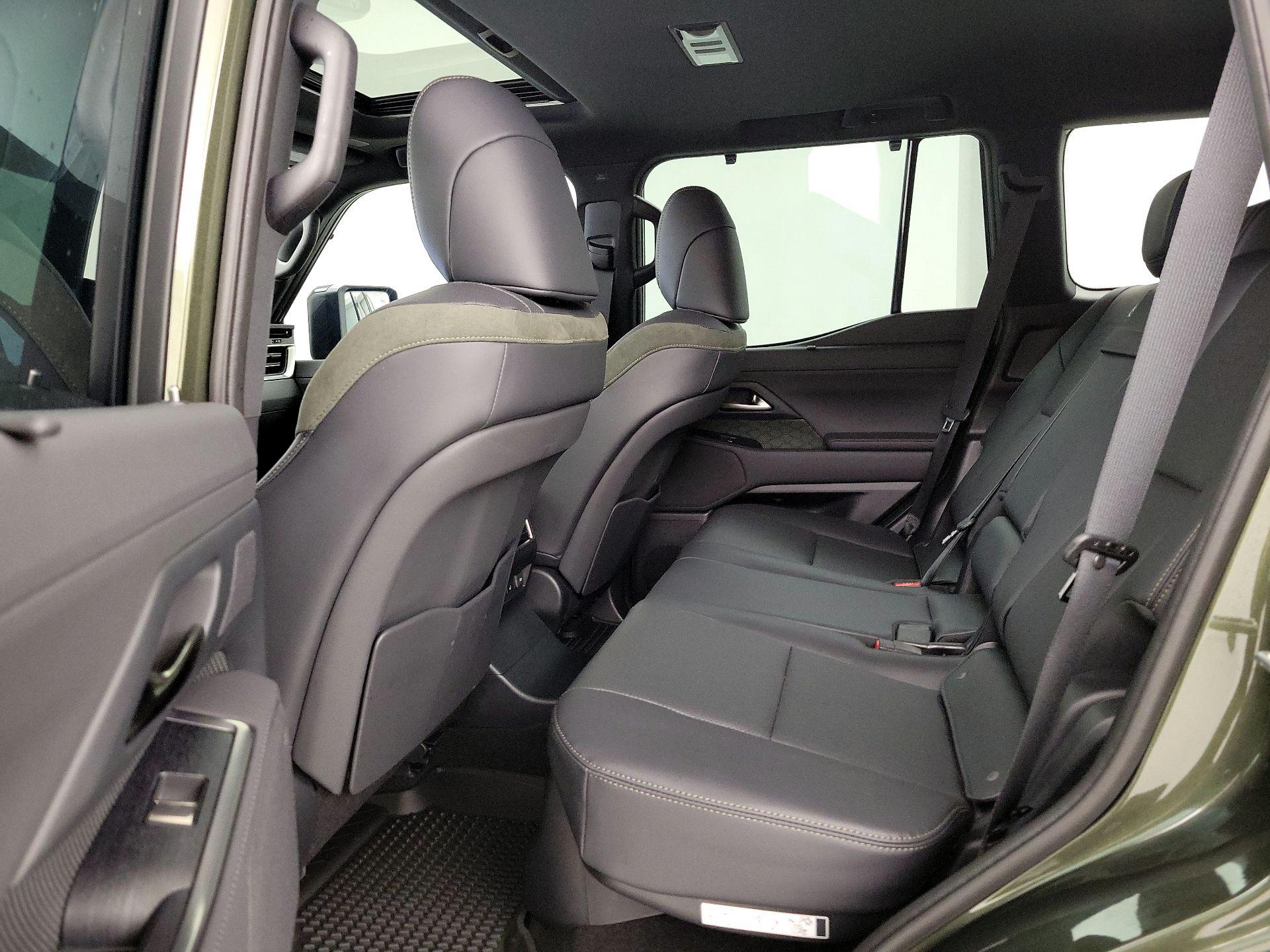 Thumbnail: 2025 Lexus GX - 19