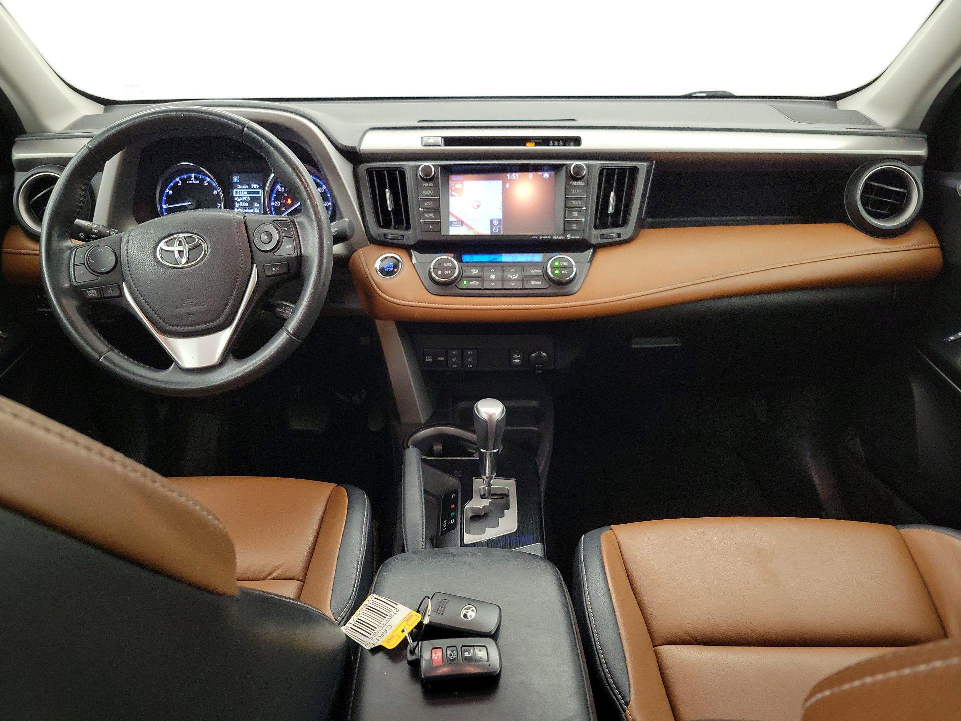 Thumbnail: 2017 Toyota RAV4 - 9