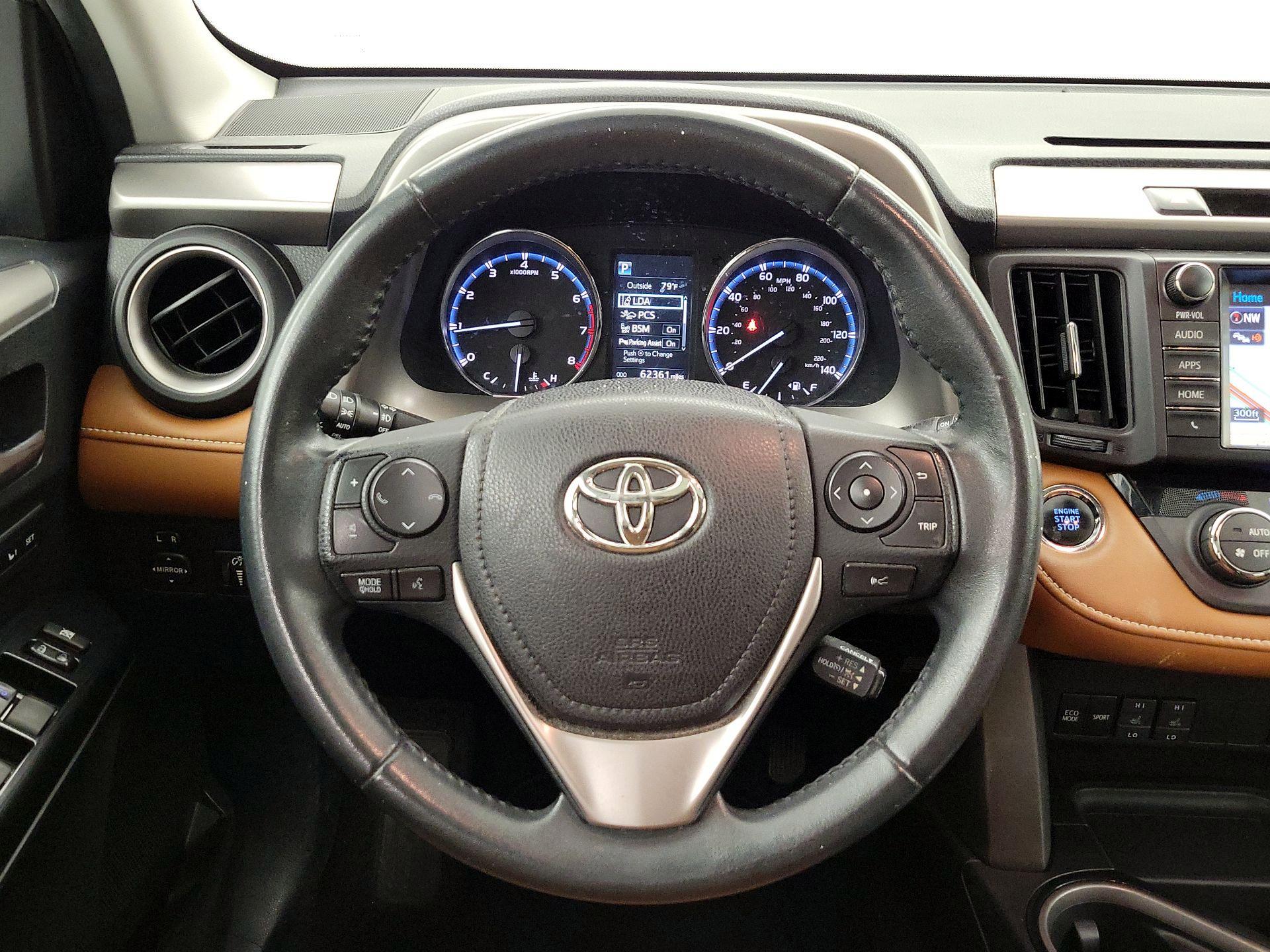 Thumbnail: 2017 Toyota RAV4 - 10