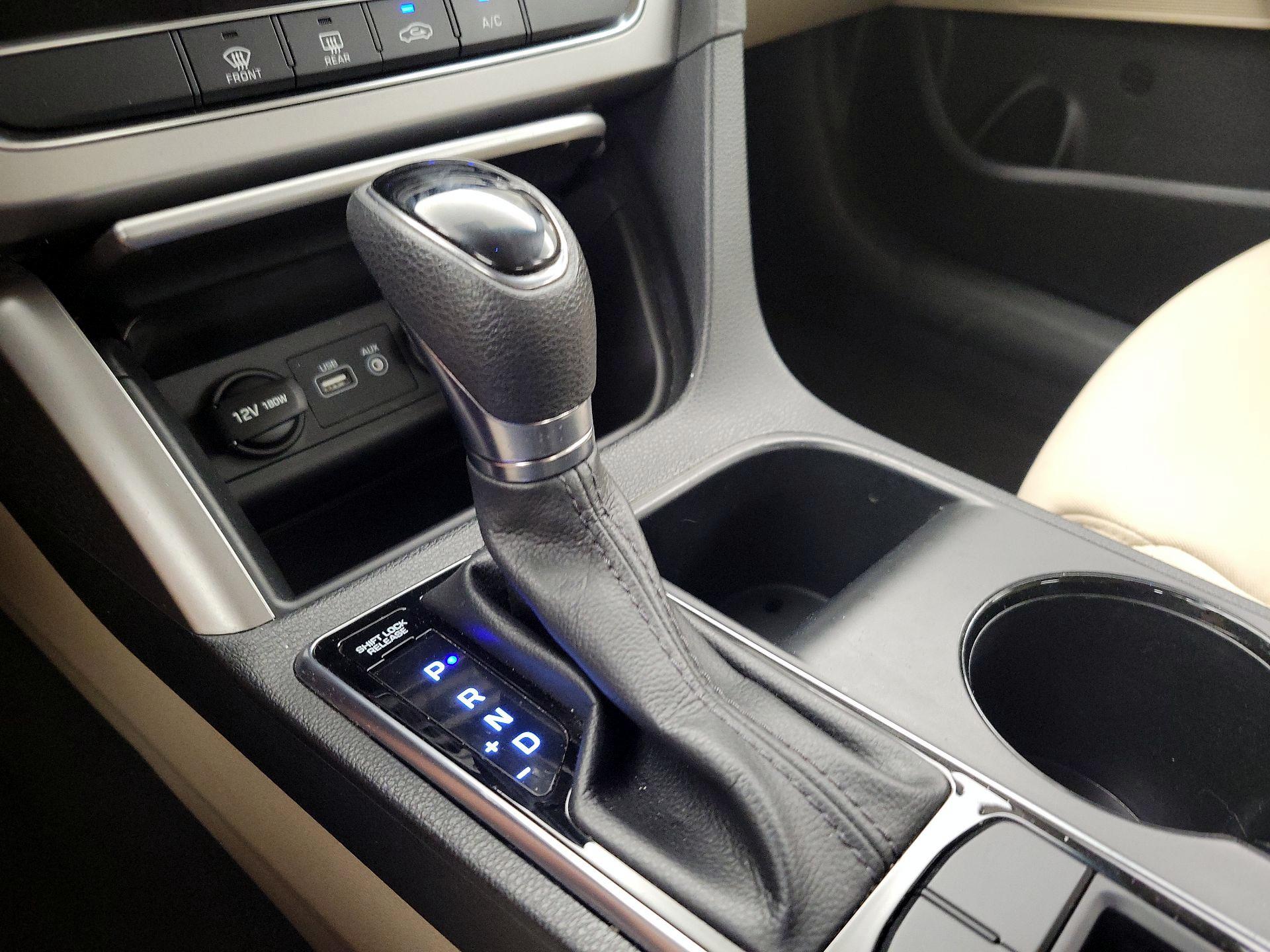 Thumbnail: 2016 Hyundai Sonata - 17