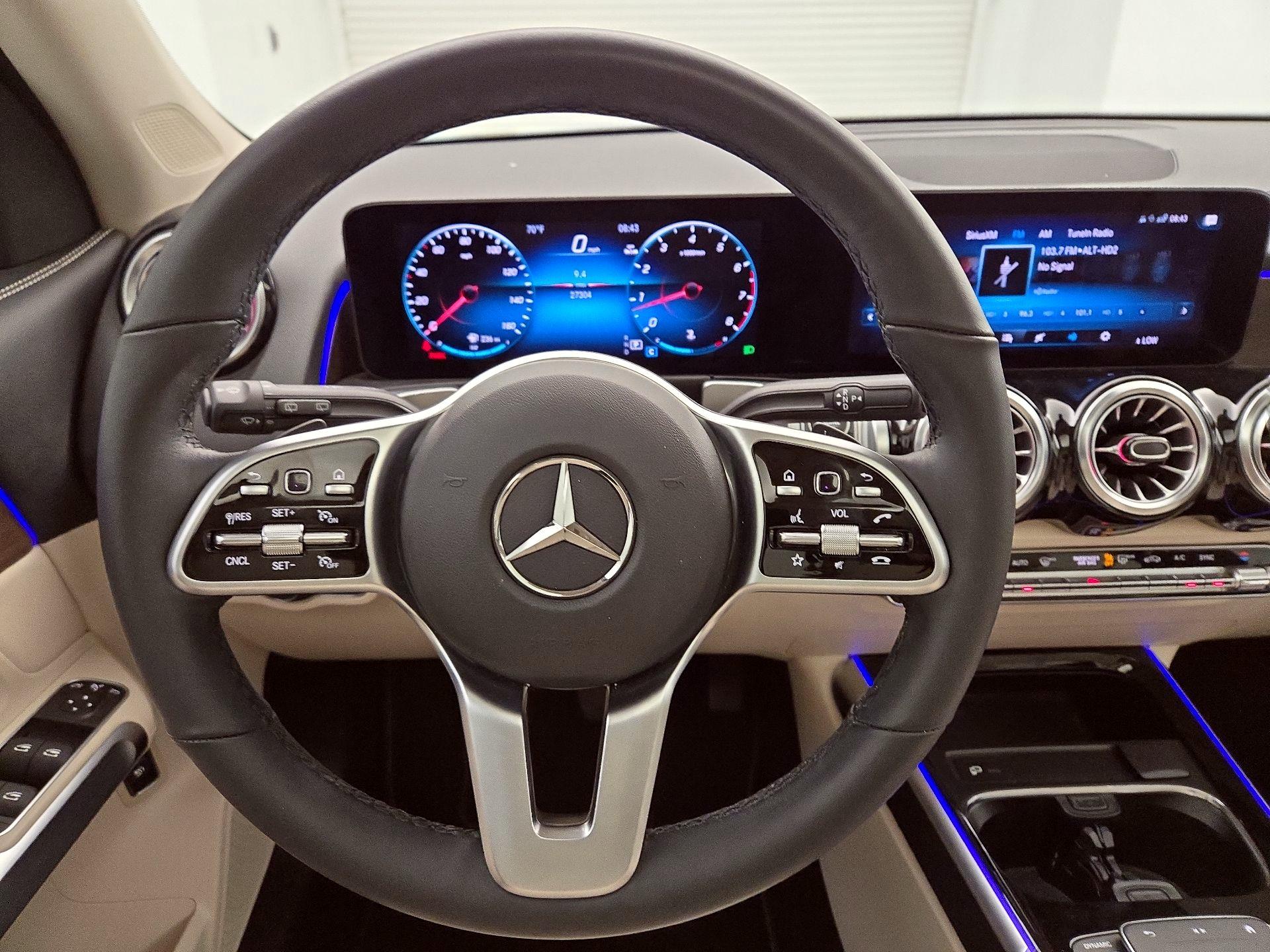 Thumbnail: 2023 Mercedes-Benz GLB - 10