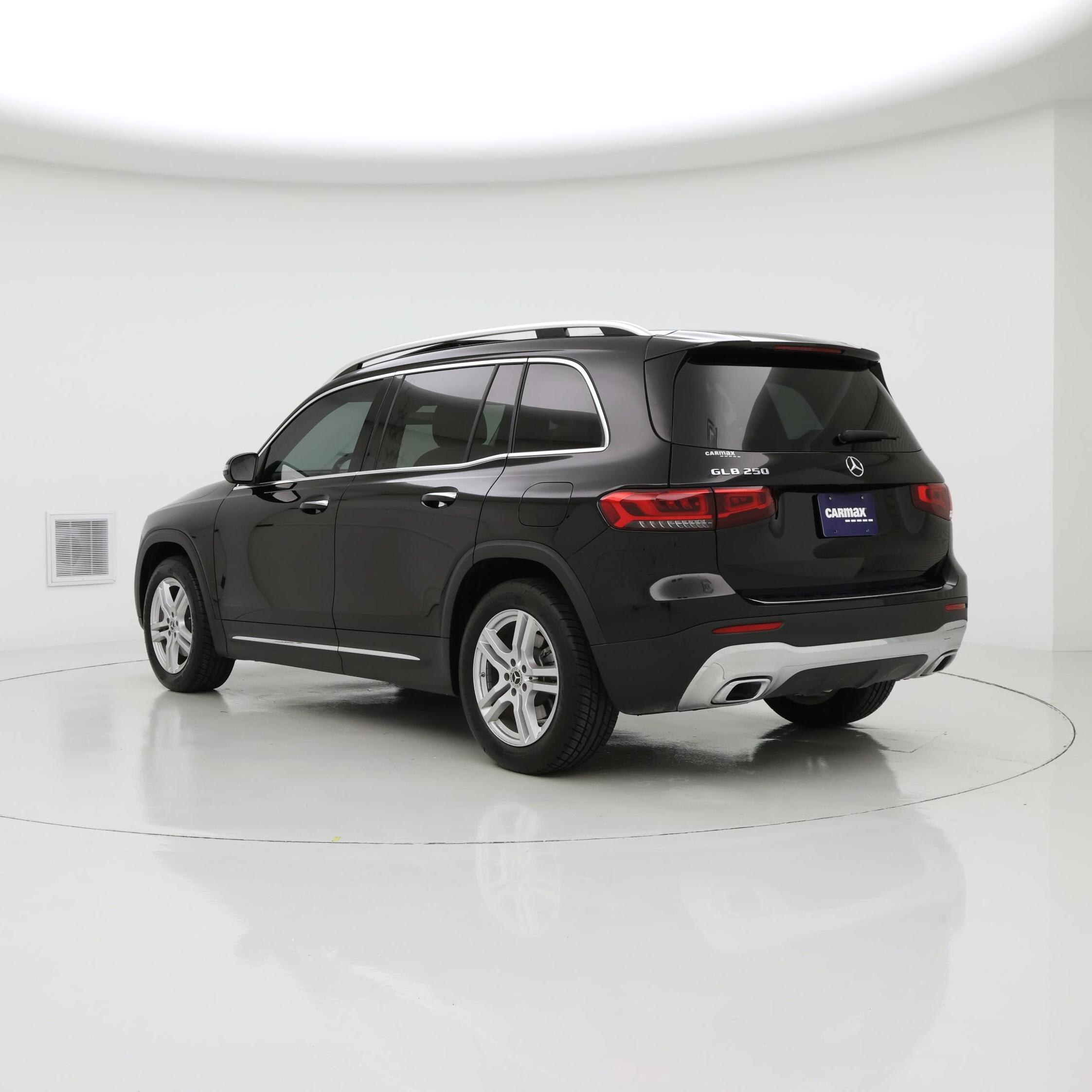 Thumbnail: 2023 Mercedes-Benz GLB - 2