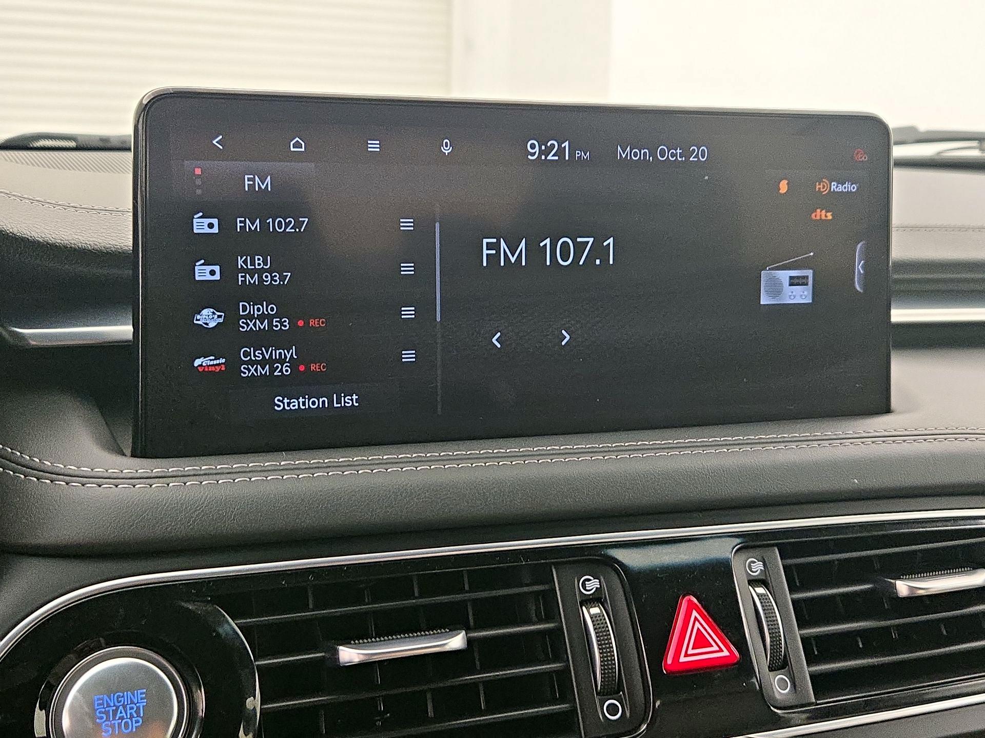 Thumbnail: 2023 Genesis G70 - 16