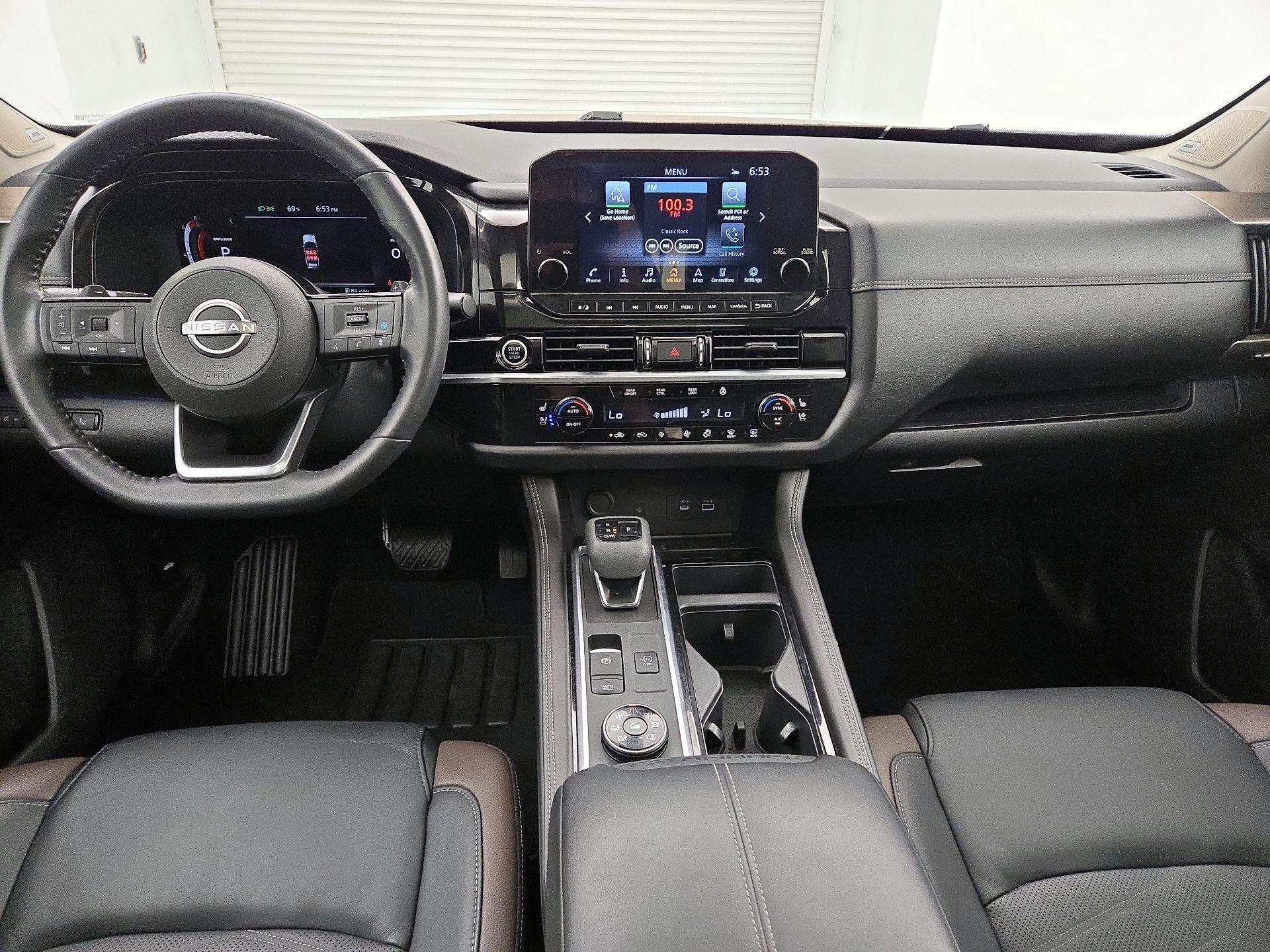 Thumbnail: 2023 Nissan Pathfinder - 9