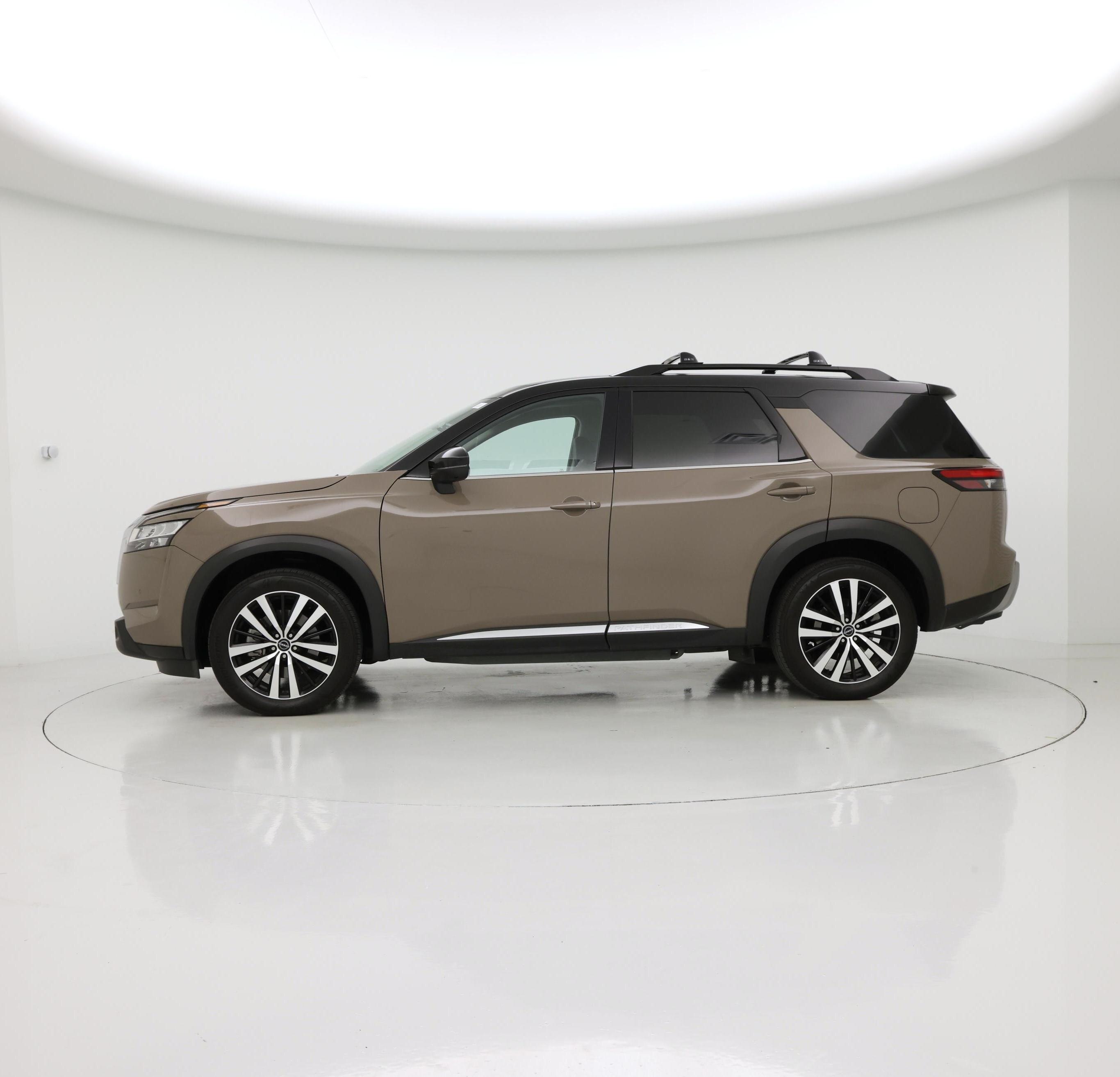 Thumbnail: 2023 Nissan Pathfinder - 3
