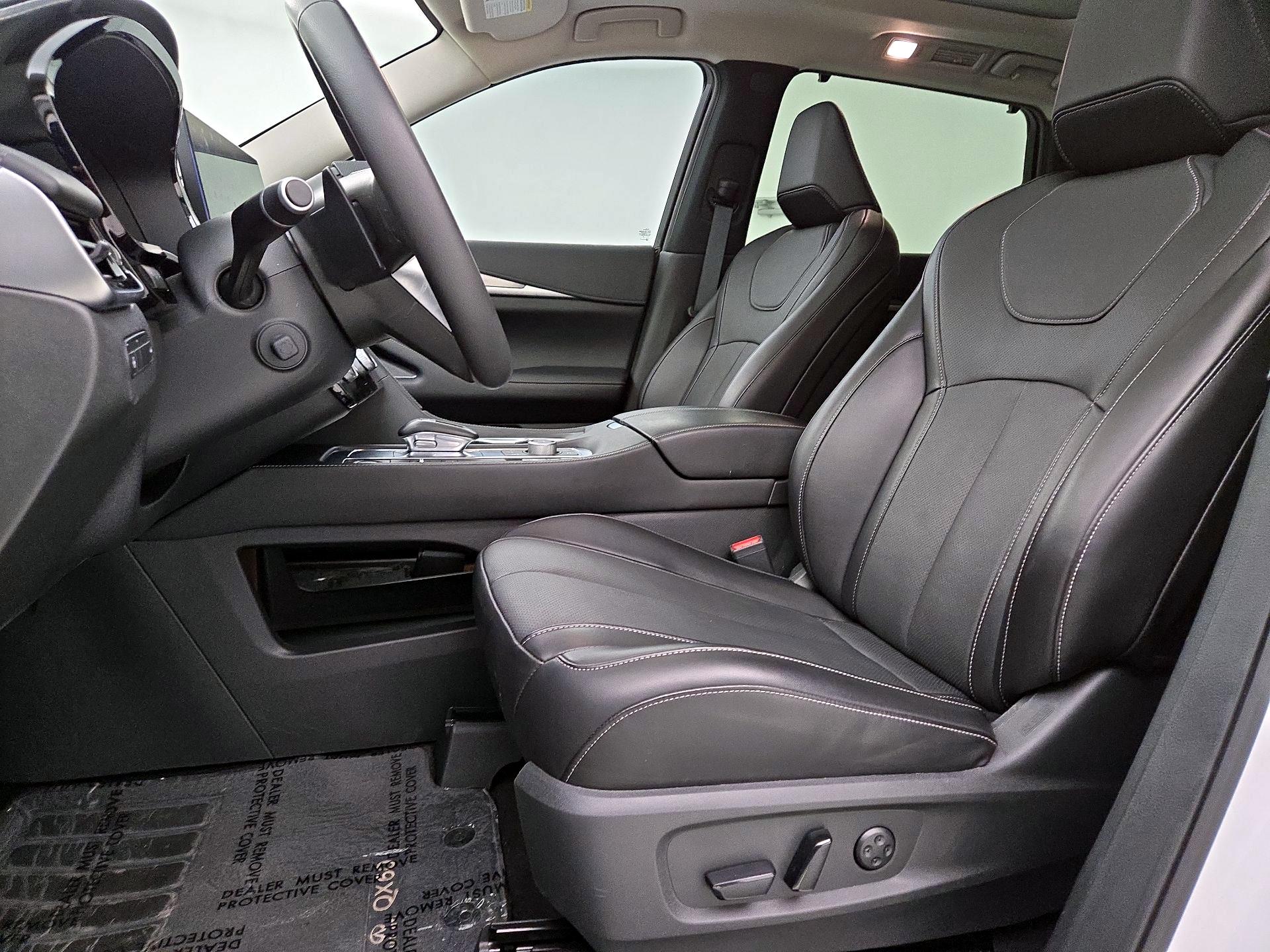 Thumbnail: 2024 INFINITI QX60 - 11