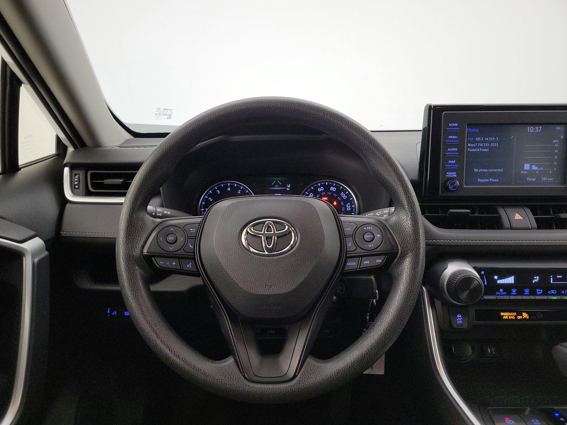 Thumbnail: 2019 Toyota RAV4 - 10