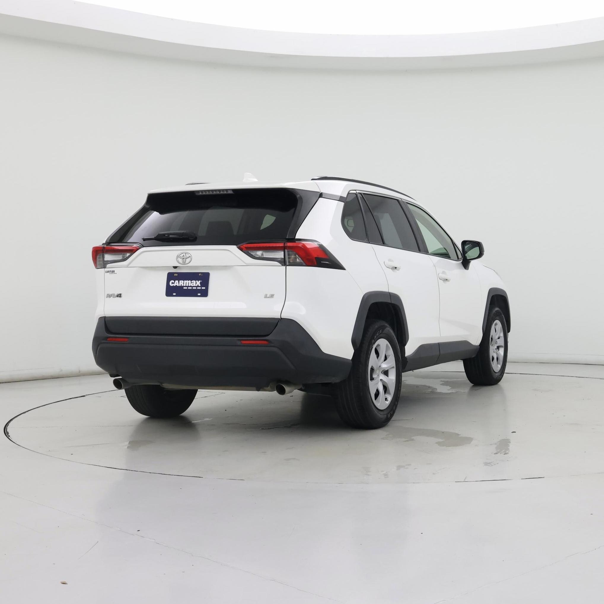 Thumbnail: 2019 Toyota RAV4 - 8