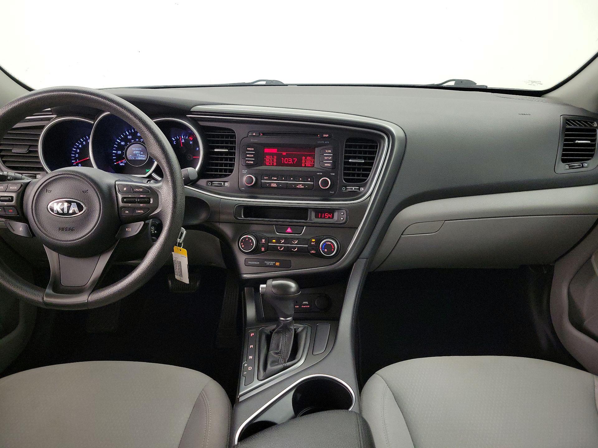 Thumbnail: 2015 Kia Optima - 9