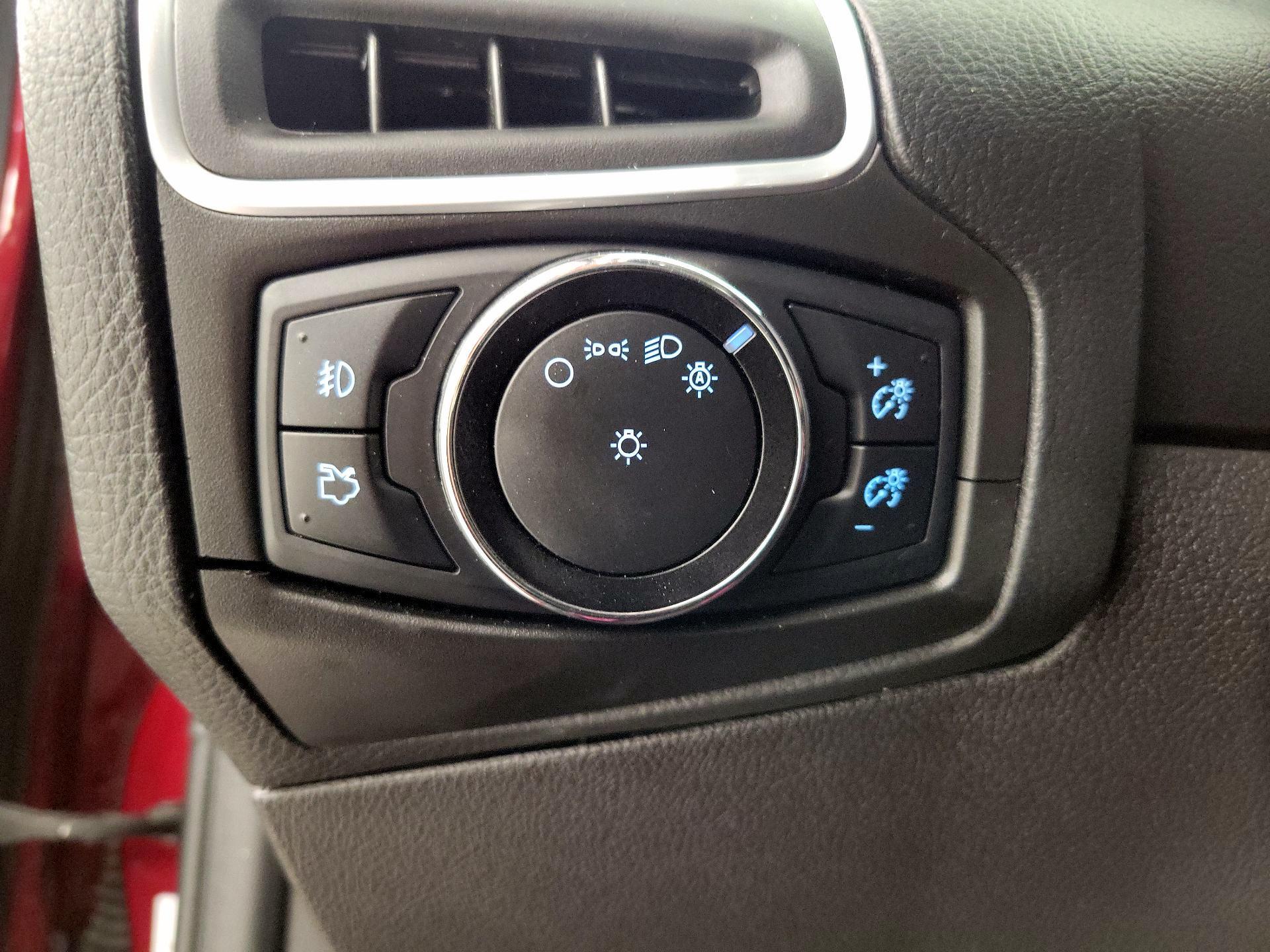 Thumbnail: 2014 Ford Focus - 13