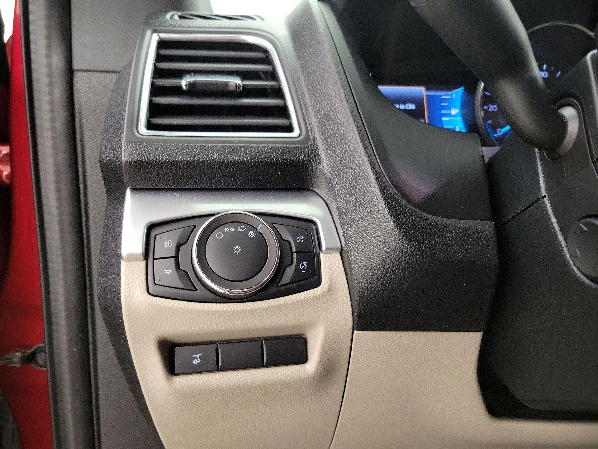 Thumbnail: 2018 Ford Explorer - 13