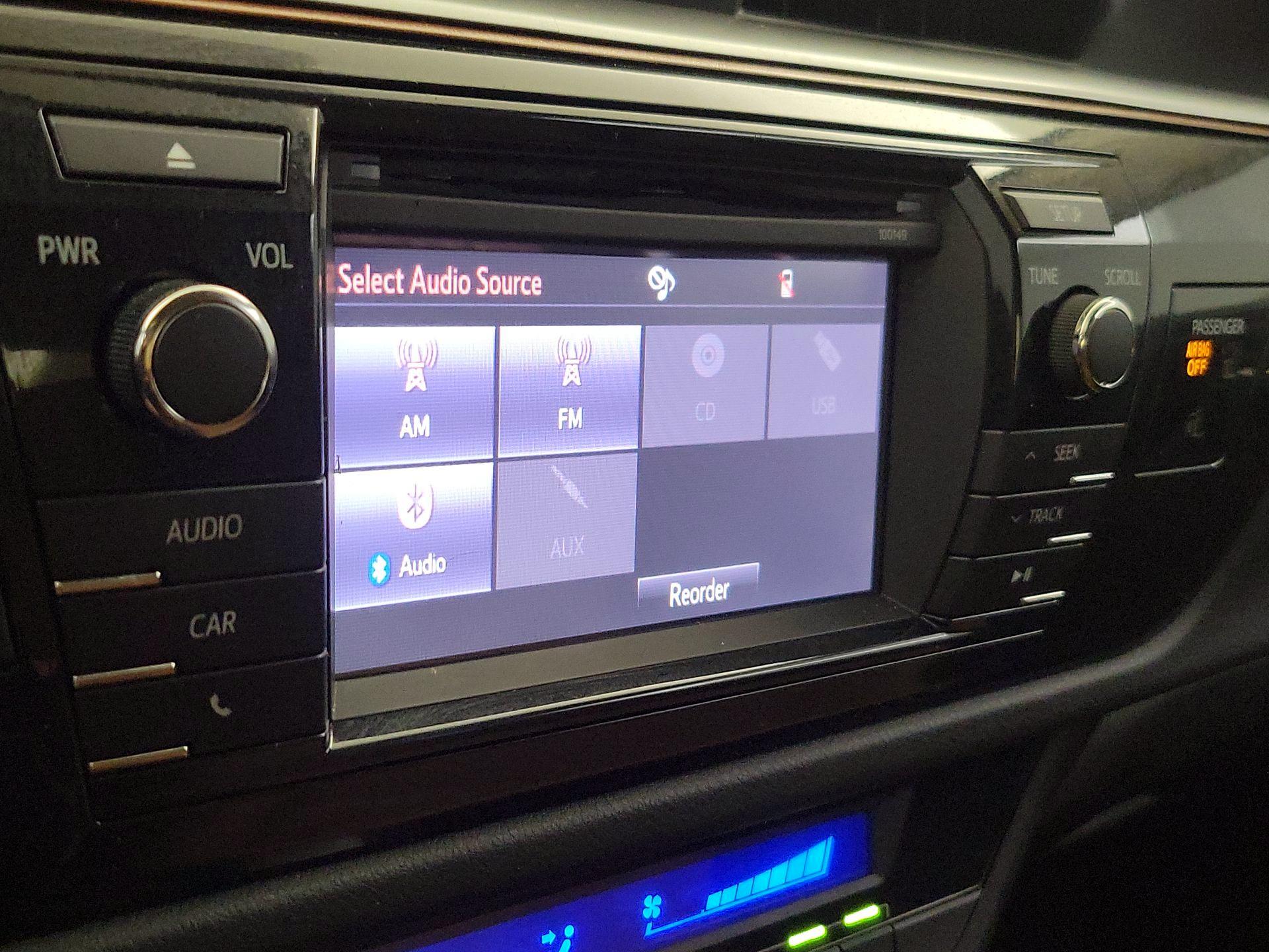 Thumbnail: 2014 Toyota Corolla - 15