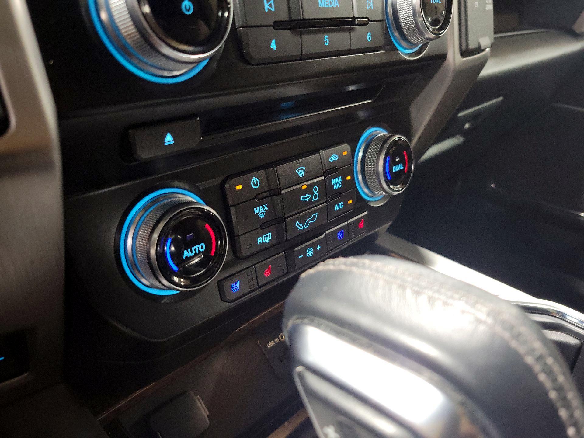 Thumbnail: 2015 Ford F-150 - 16