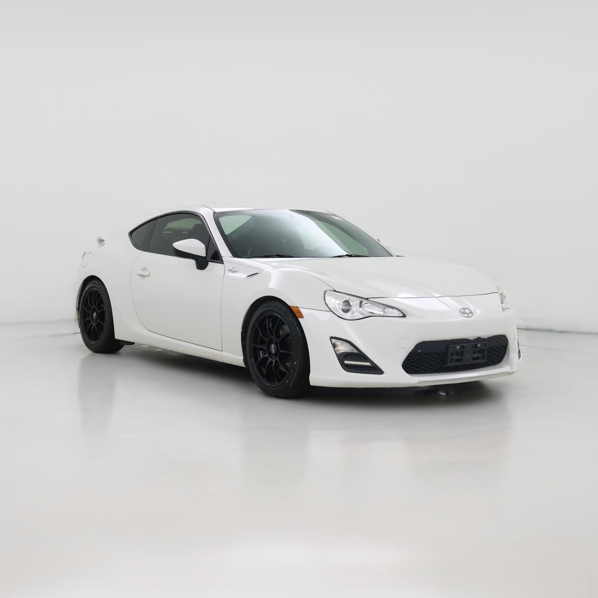 Thumbnail: 2015 Scion FR-S - 1