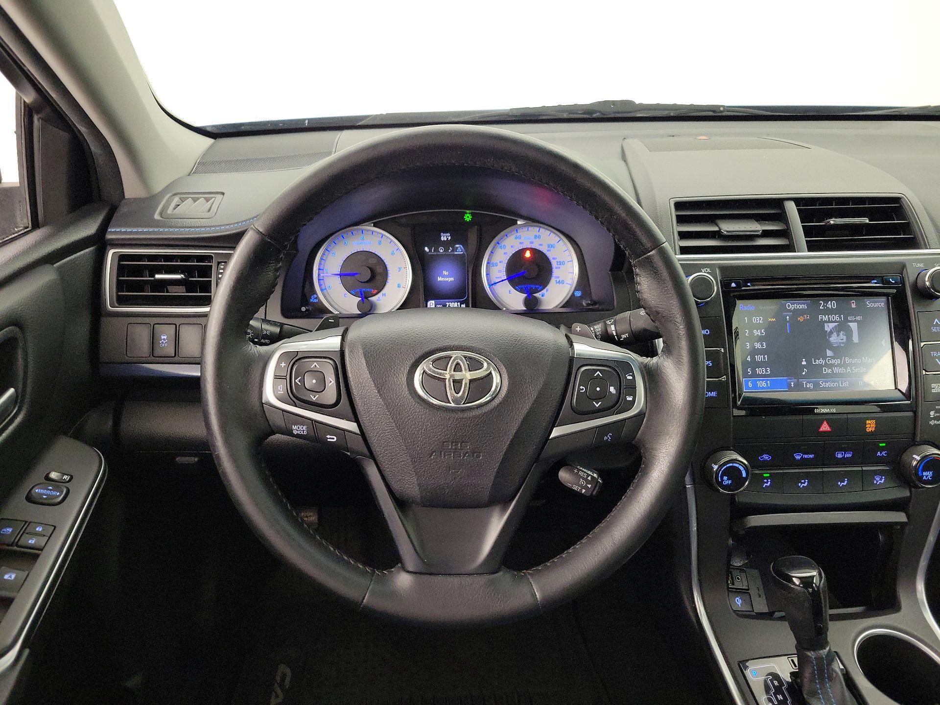 Thumbnail: 2016 Toyota Camry - 10