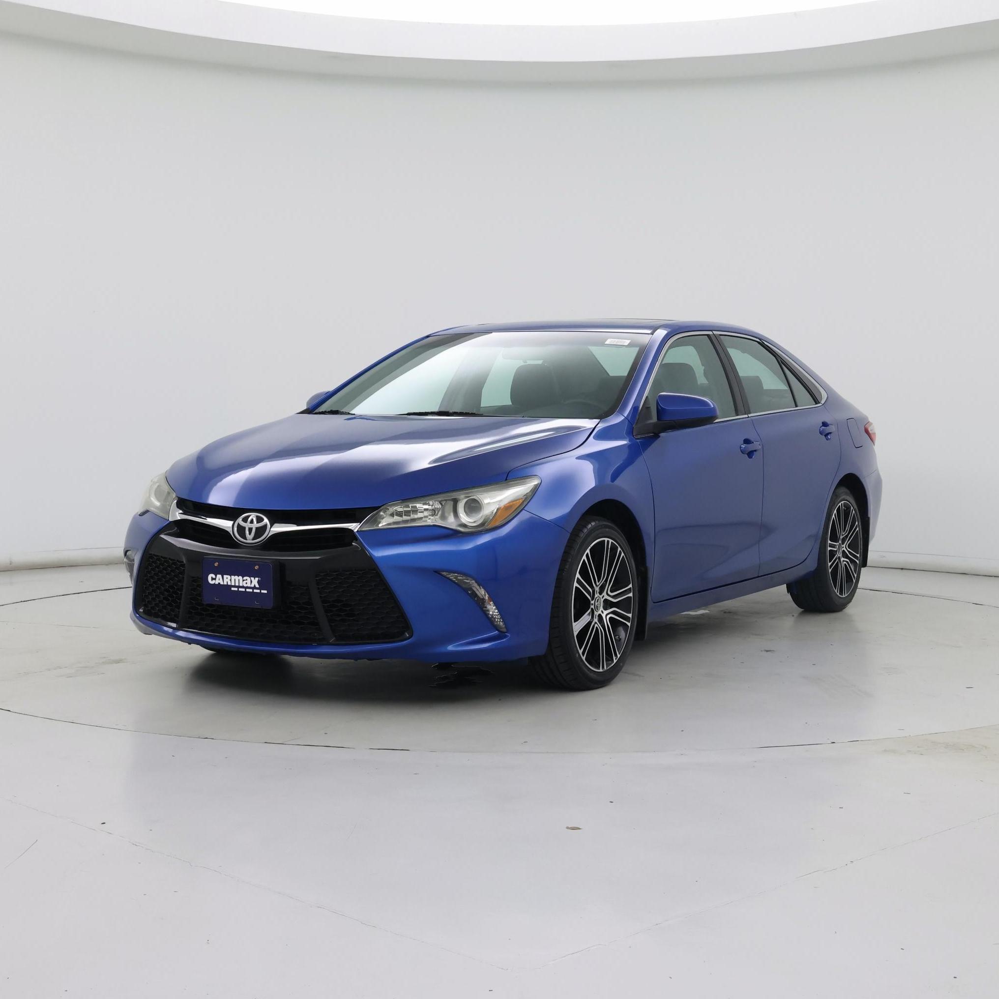 Thumbnail: 2016 Toyota Camry - 4