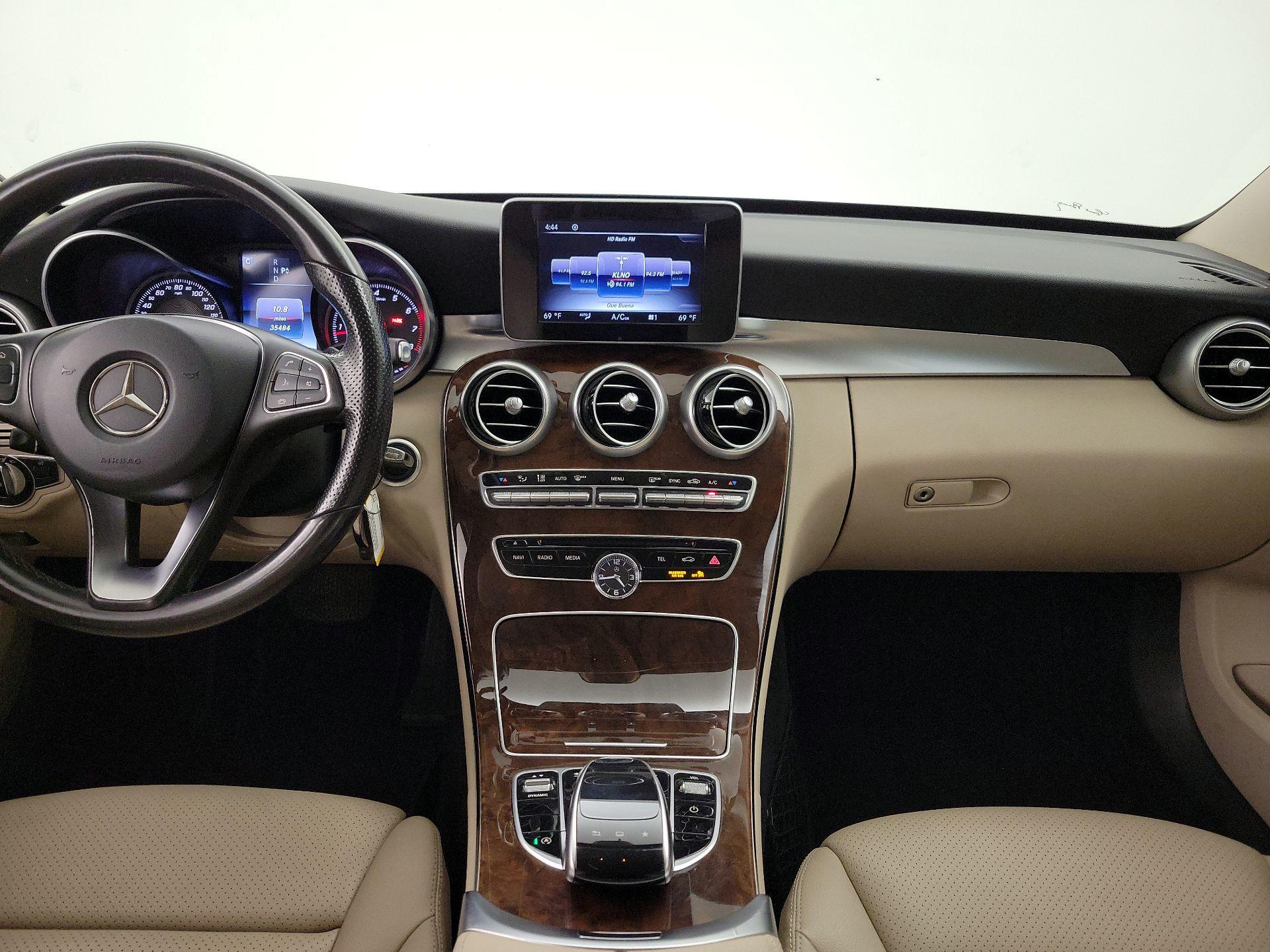 Thumbnail: 2016 Mercedes-Benz C-Class - 9