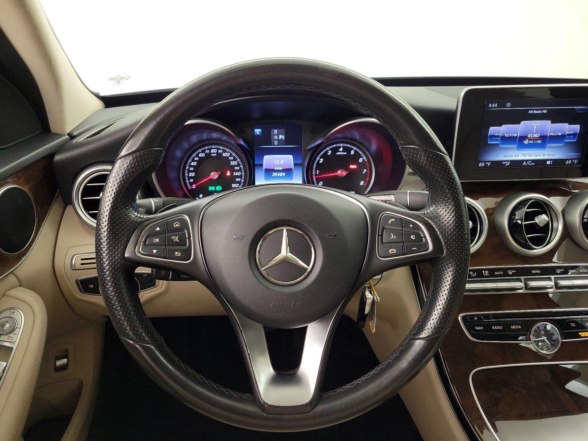 Thumbnail: 2016 Mercedes-Benz C-Class - 10