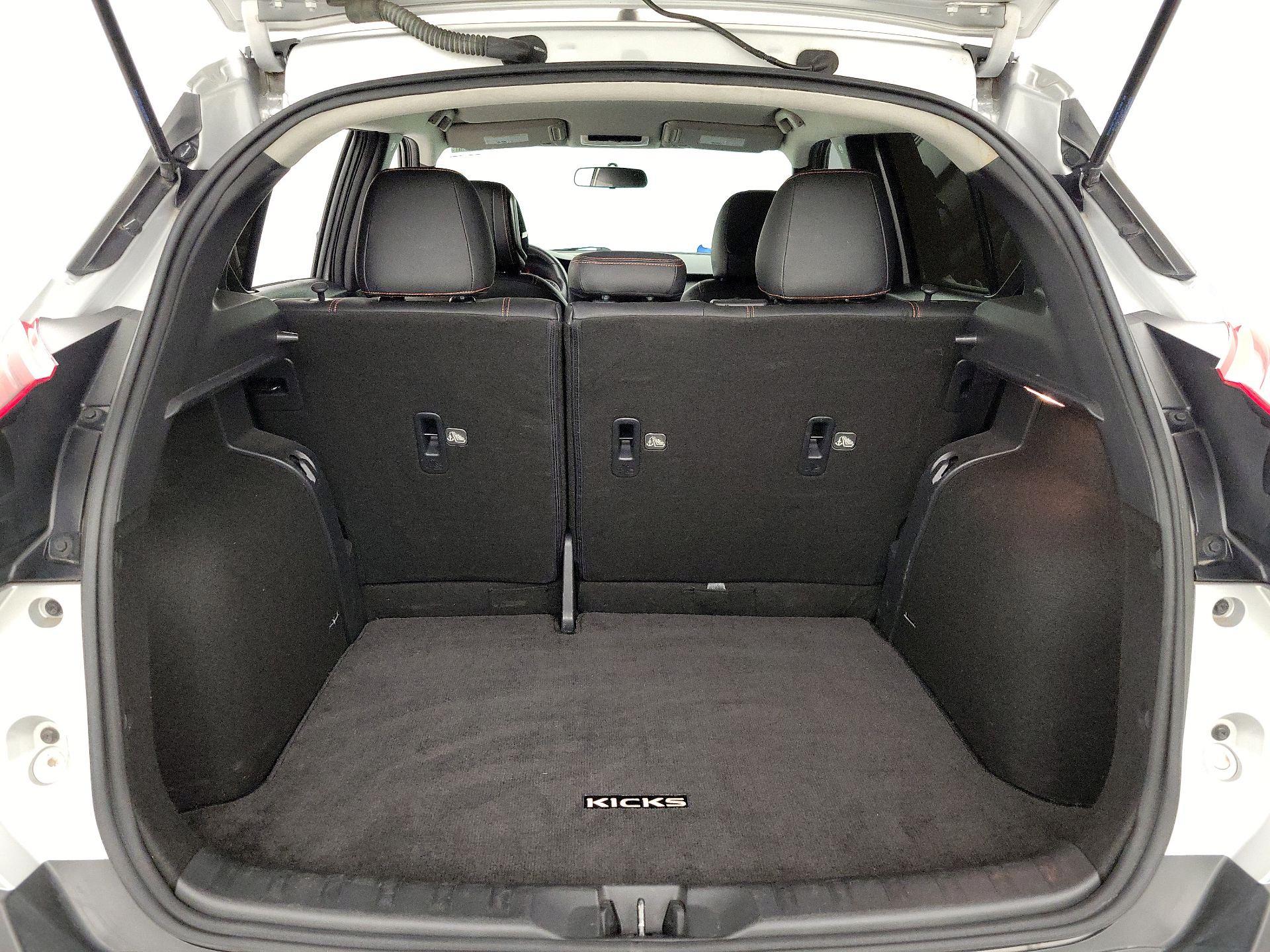 Thumbnail: 2019 Nissan Kicks - 19
