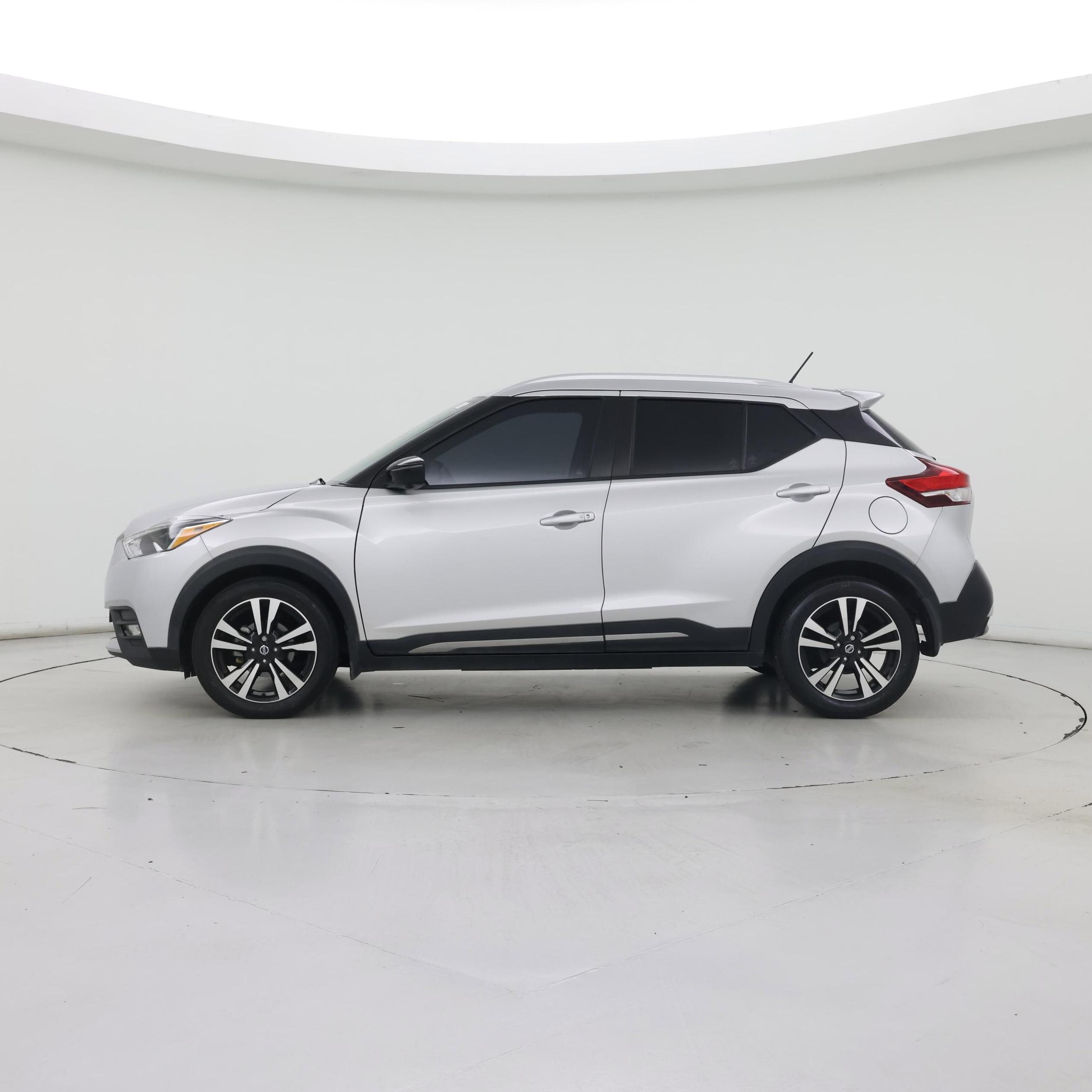 Thumbnail: 2019 Nissan Kicks - 3