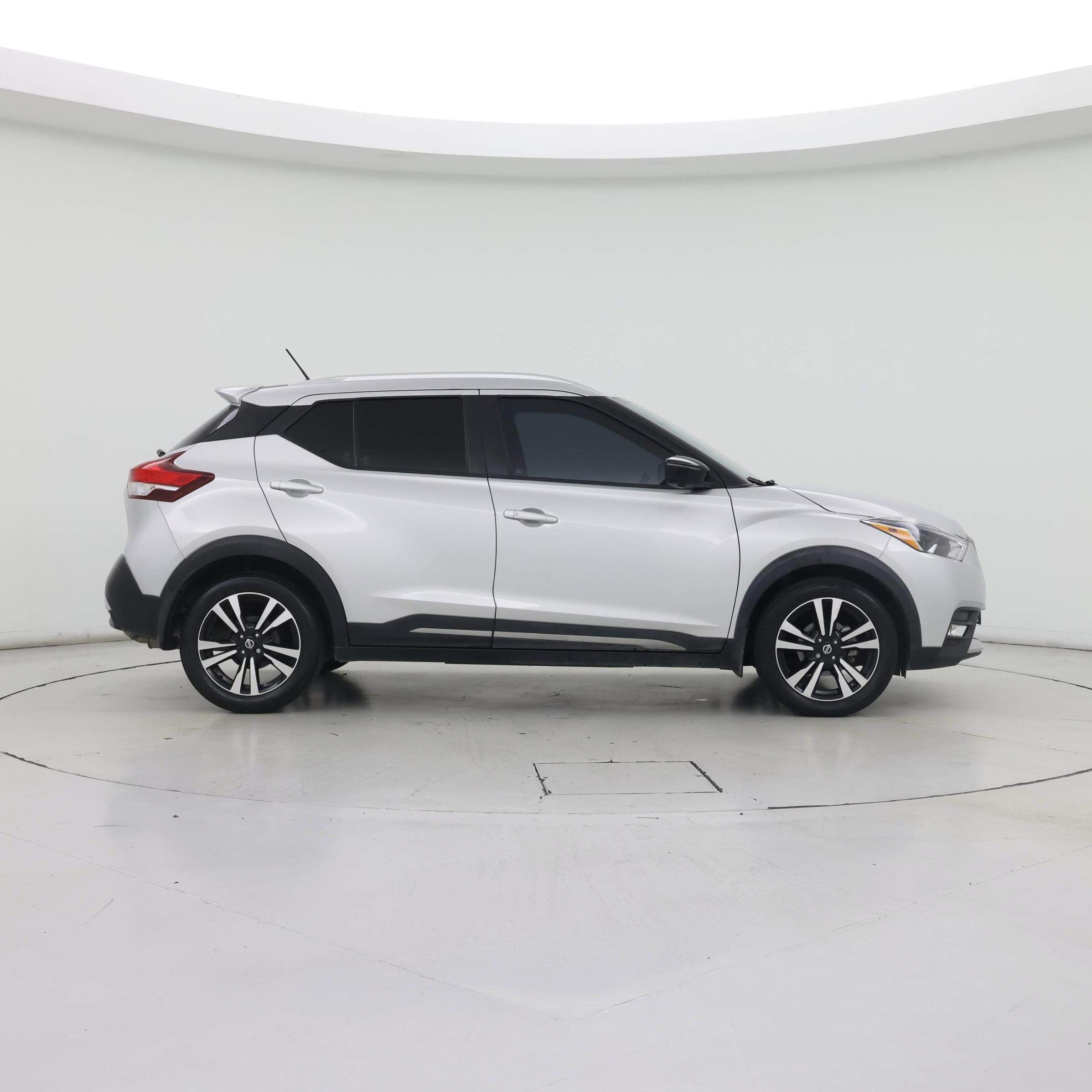Thumbnail: 2019 Nissan Kicks - 7