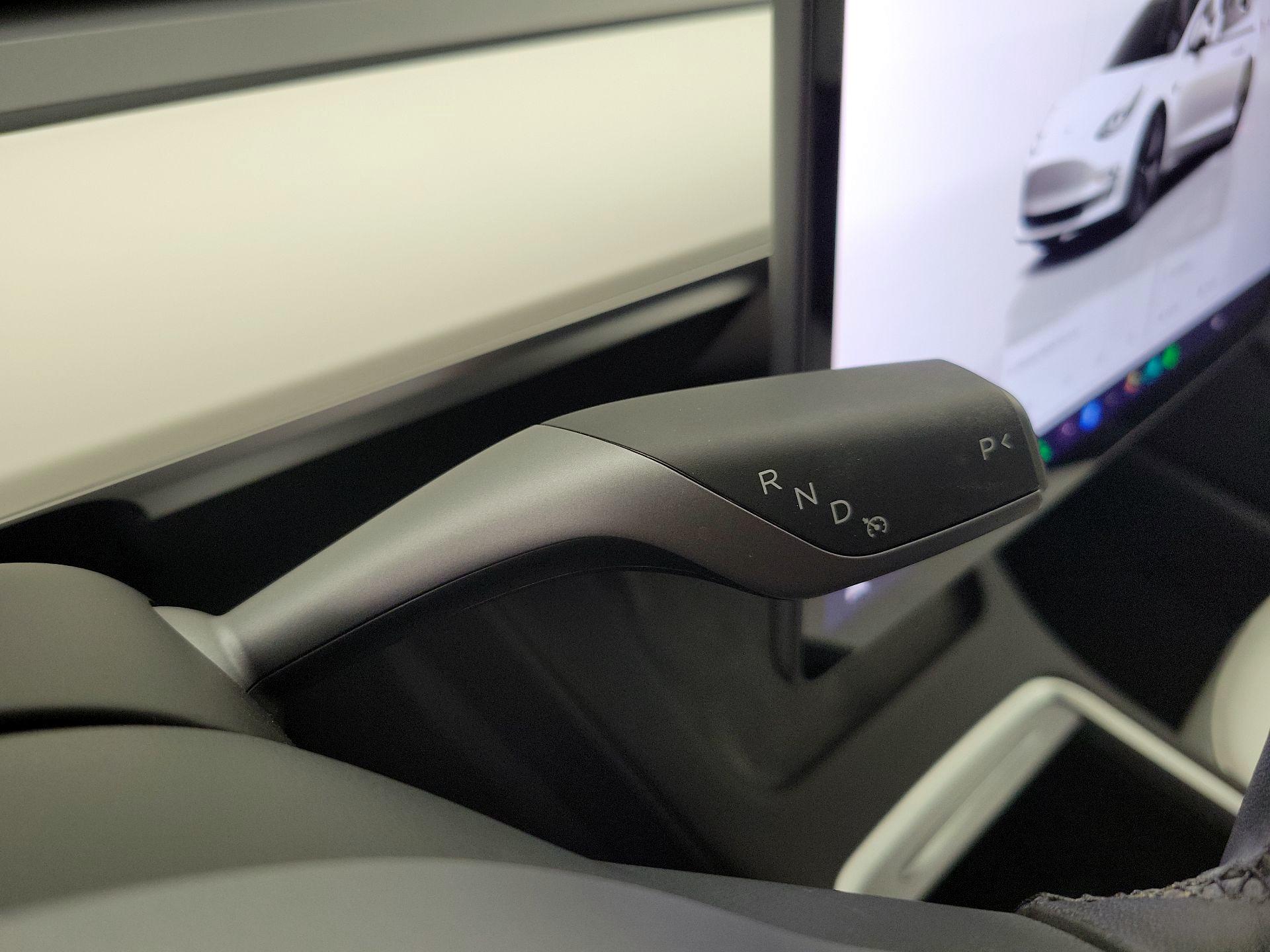 Thumbnail: 2022 Tesla Model 3 - 16