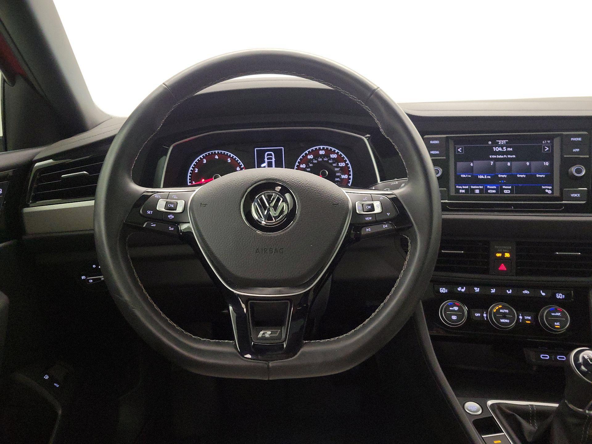 Thumbnail: 2021 Volkswagen Jetta - 10
