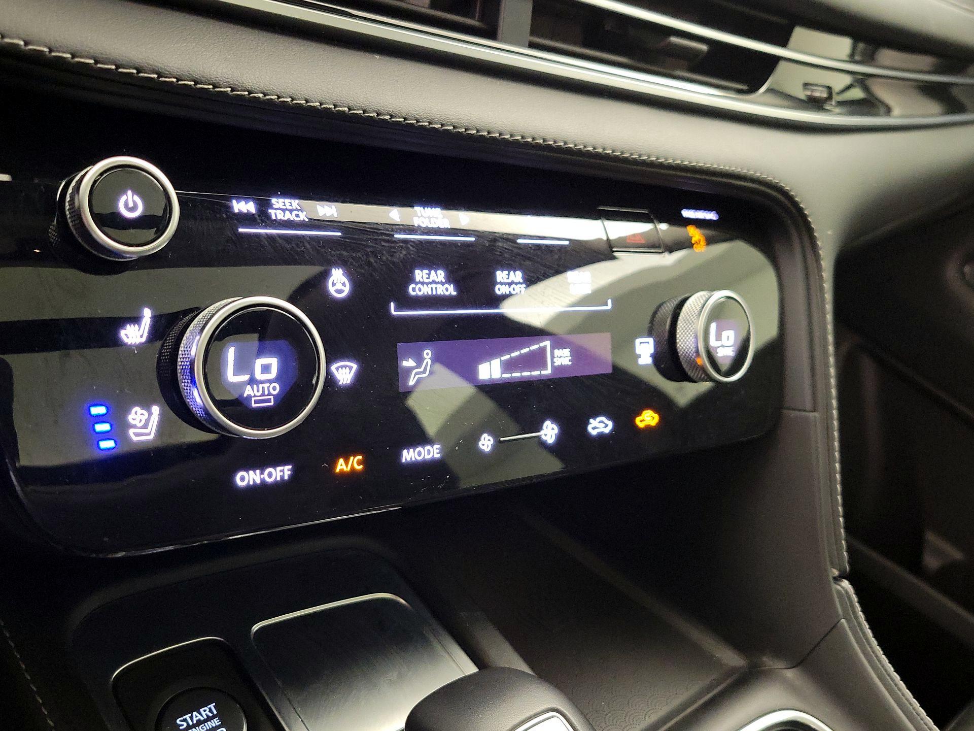 Thumbnail: 2023 INFINITI QX60 - 17