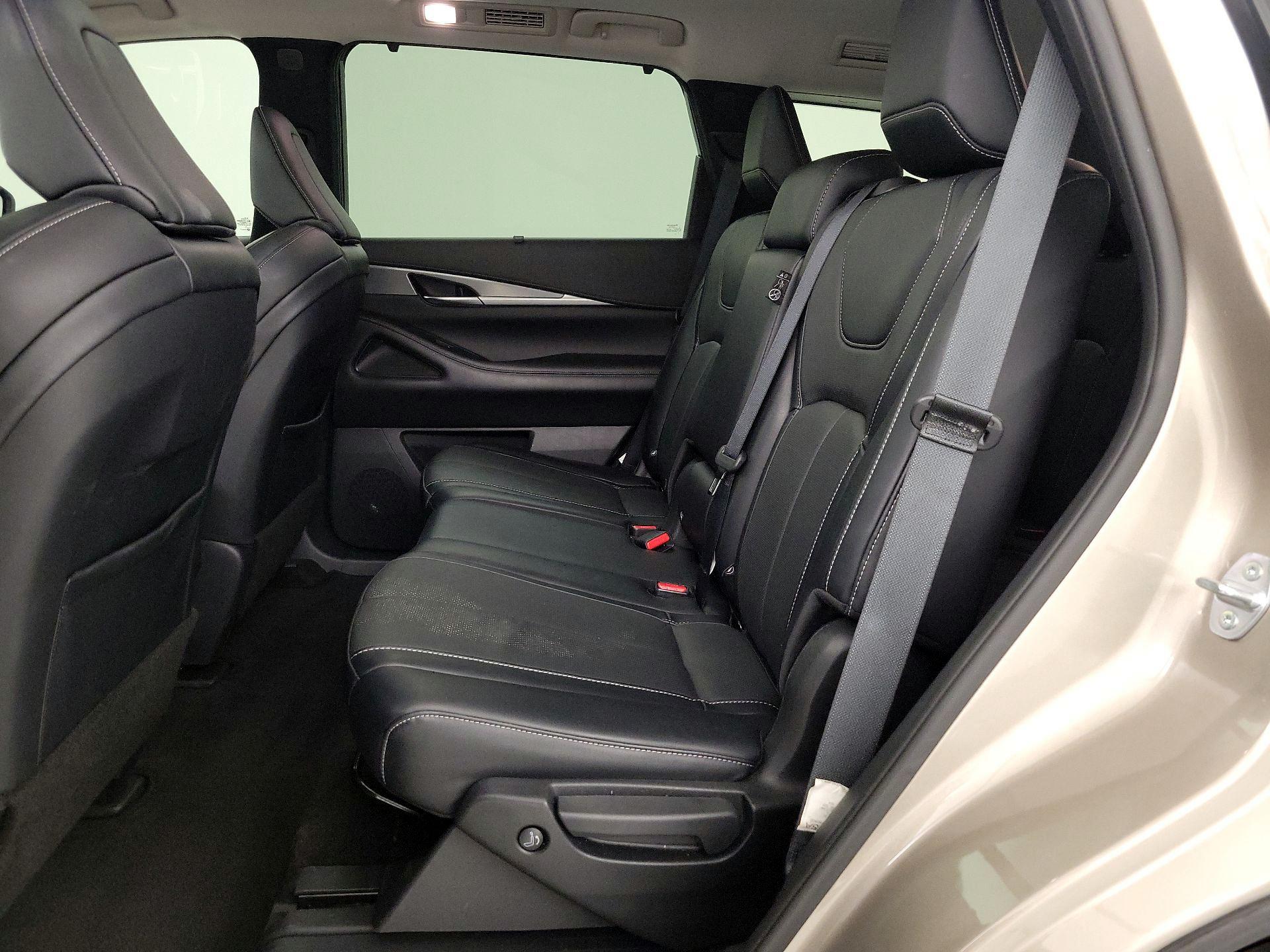 Thumbnail: 2023 INFINITI QX60 - 20