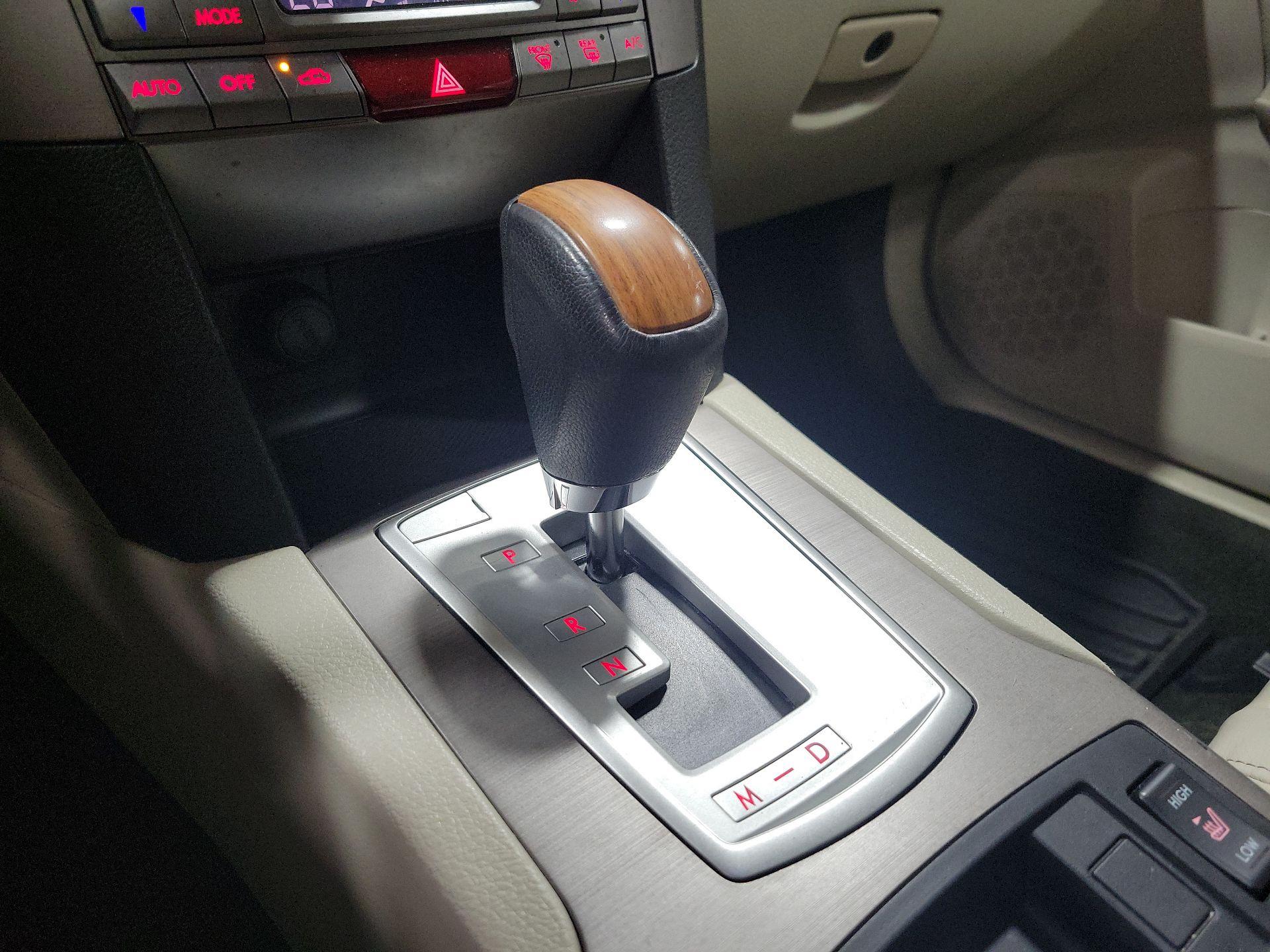 Thumbnail: 2014 Subaru Outback - 17