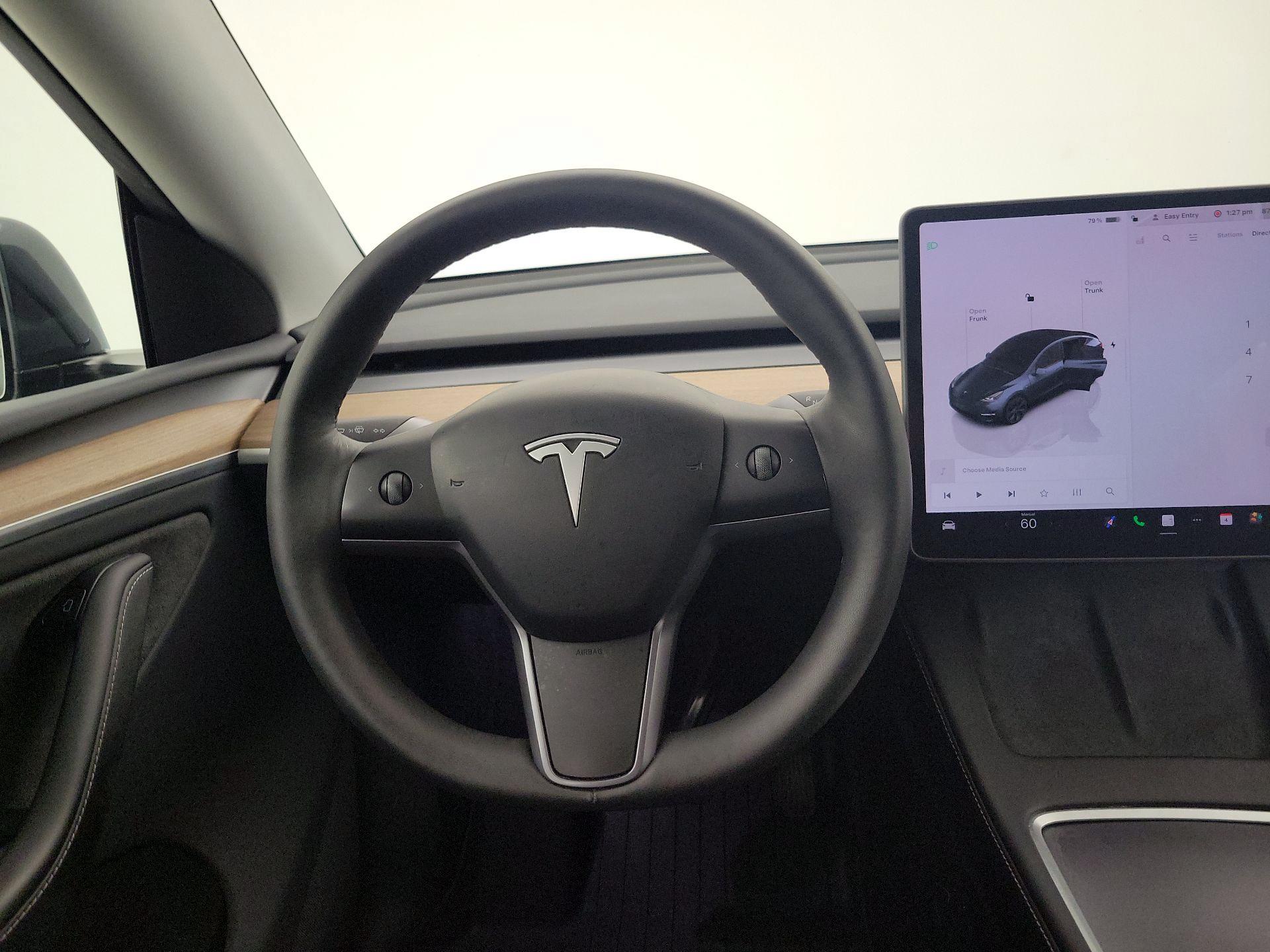 Thumbnail: 2025 Tesla Model Y - 10