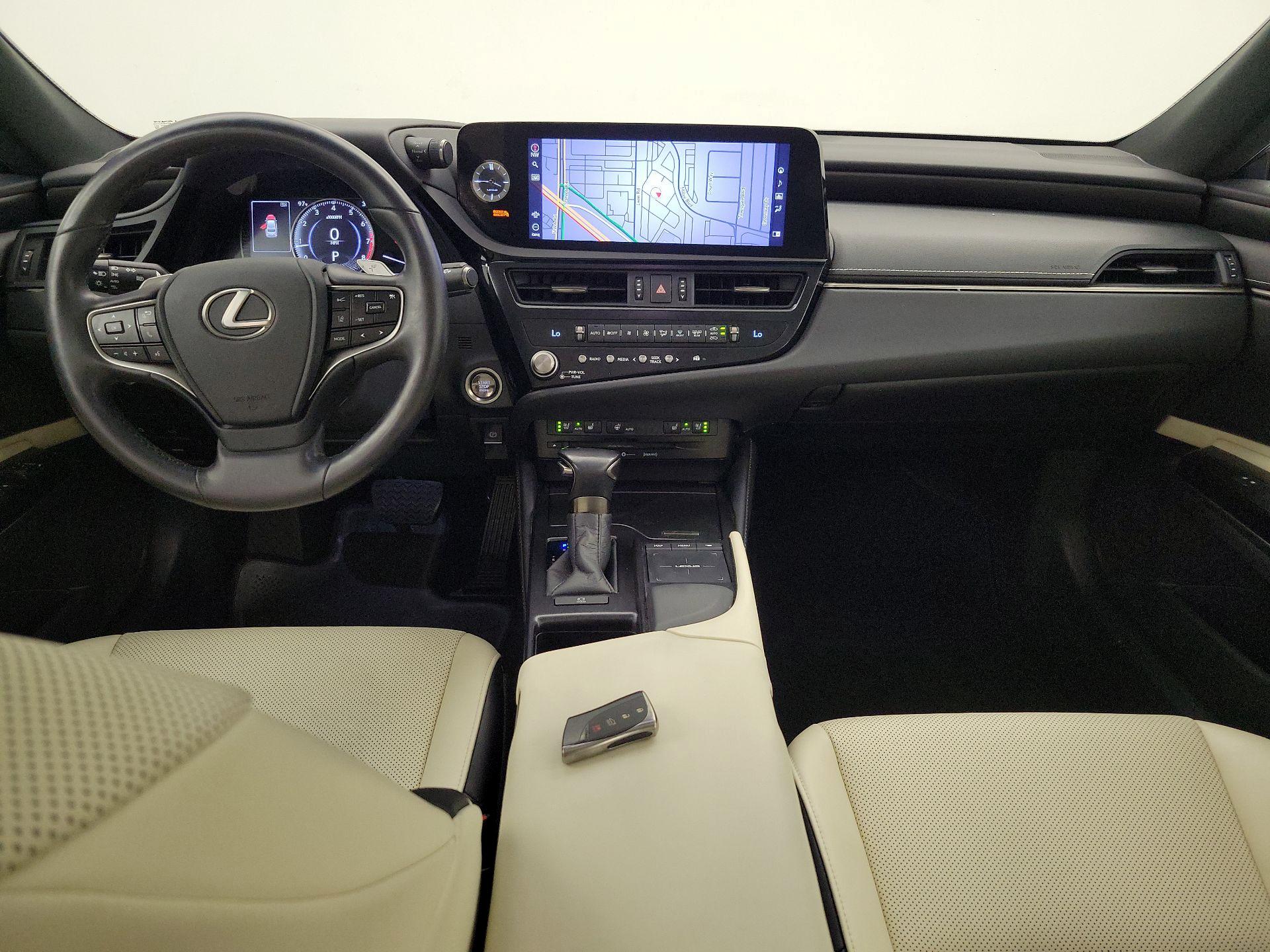 Thumbnail: 2022 Lexus ES - 9